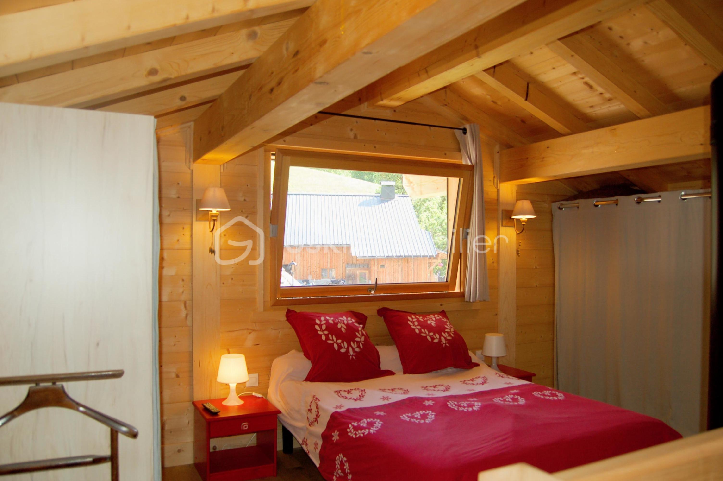 Chalet de 38 m² - chambre.JPG