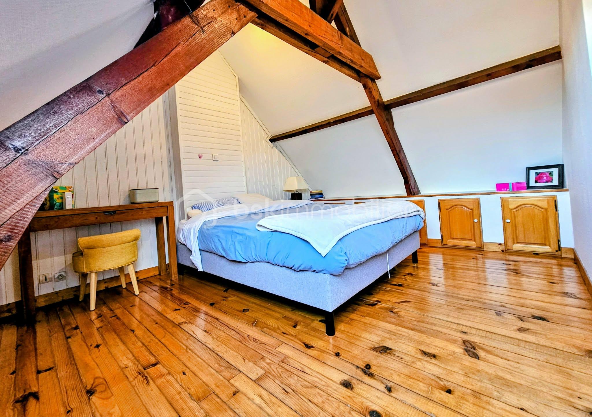 Maison de 170 m² - e217b3db-7e08-423b-a168-b0a5176b553d.jpg