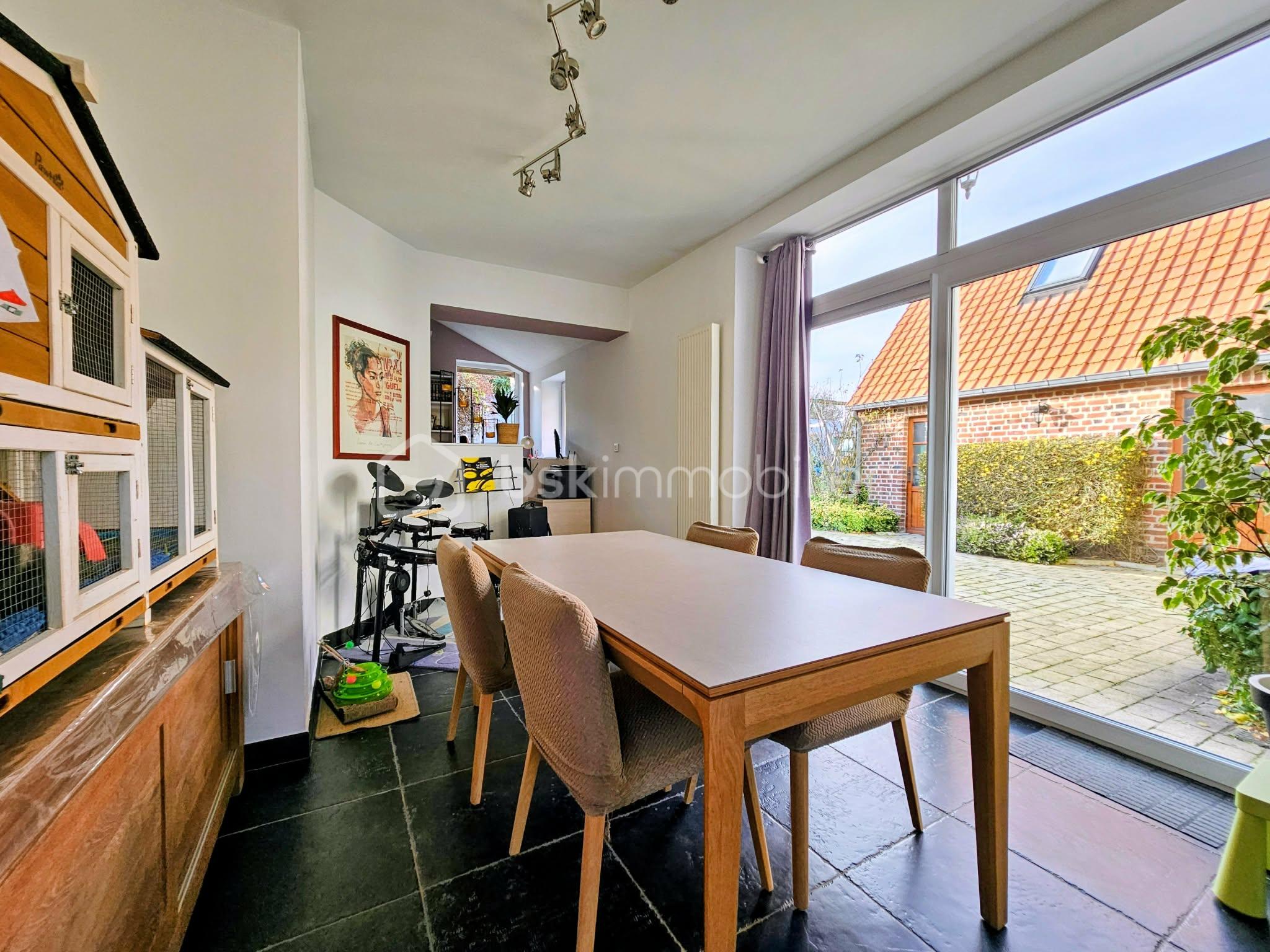 Maison de 170 m² - 95bd2052-43a2-4365-ae07-ec0ec7fee965.jpg