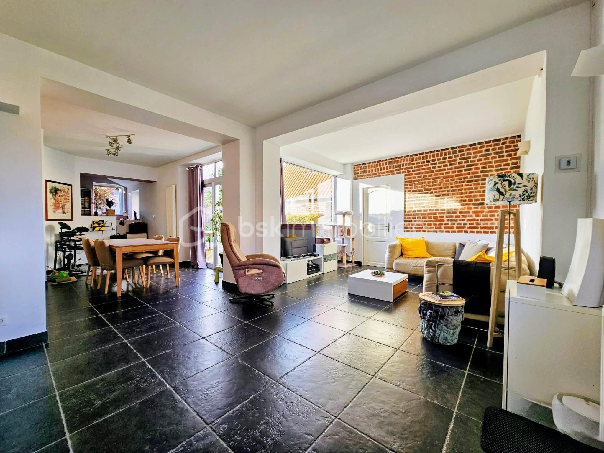 Maison de 170 m² - 7d108d3e-ec82-4c4b-b0a5-a1a5626fb8df.jpg