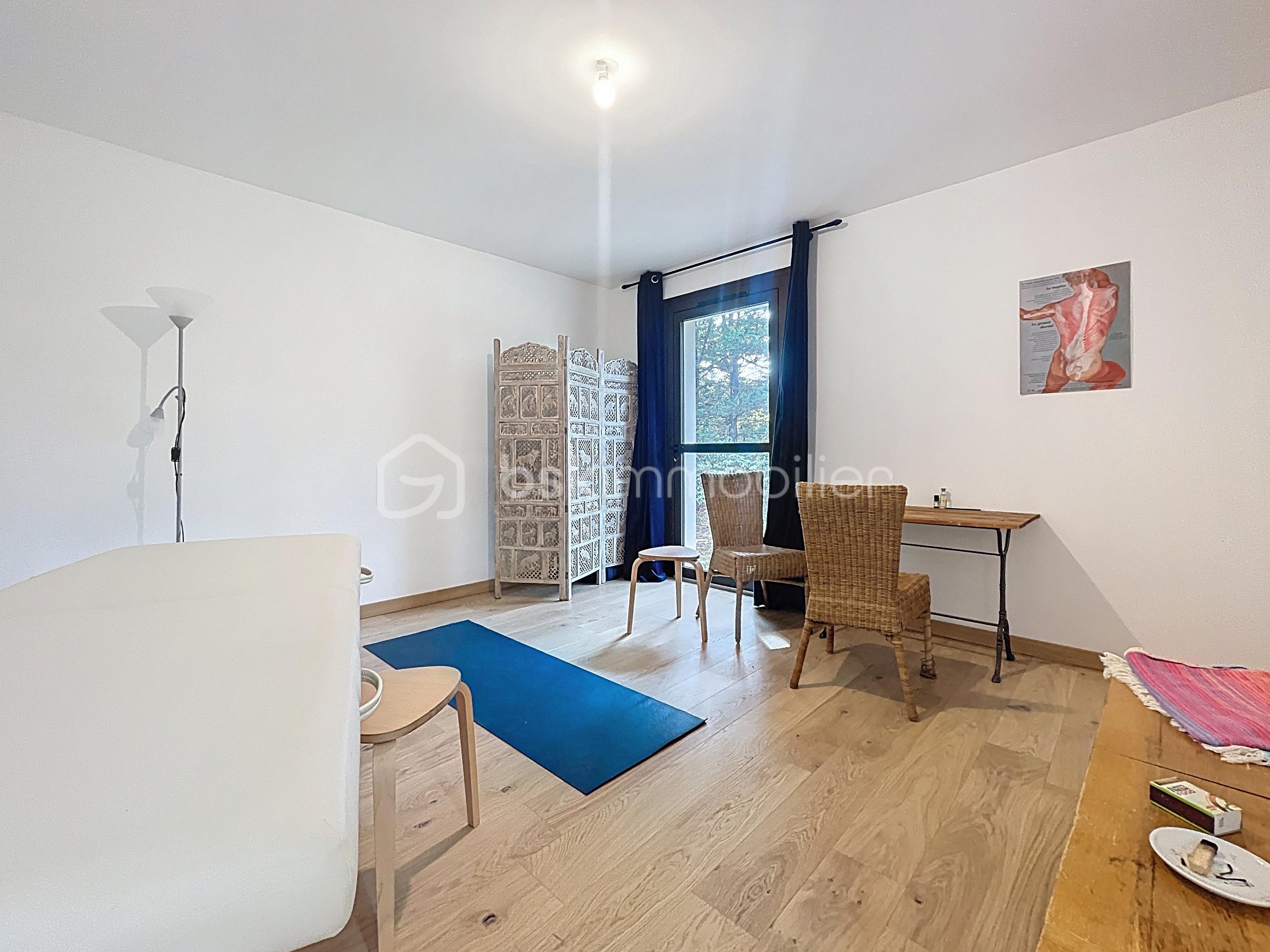 Local d activites de 430 m² - 9.jpg