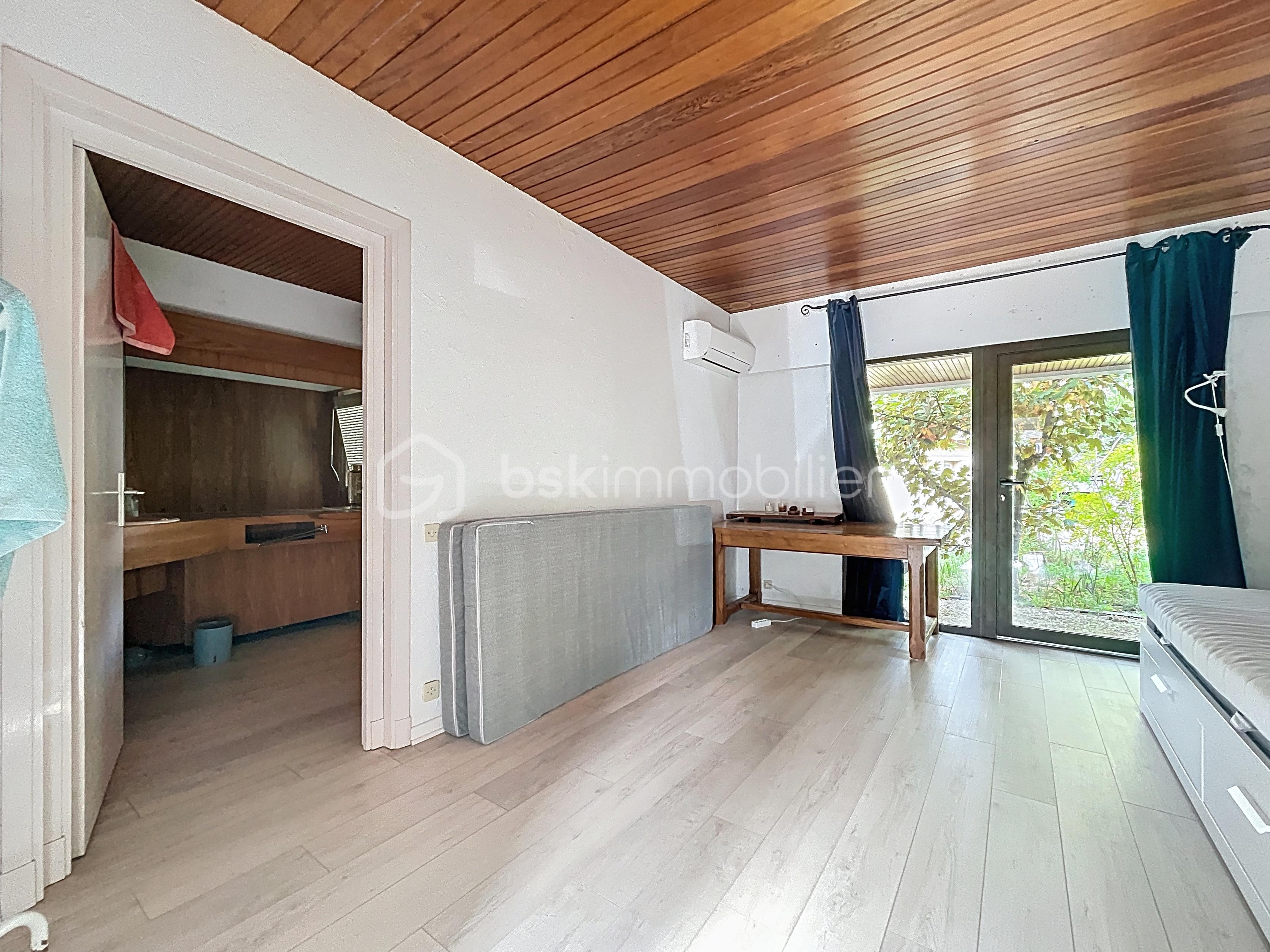 Local d activites de 430 m² - 12.jpg