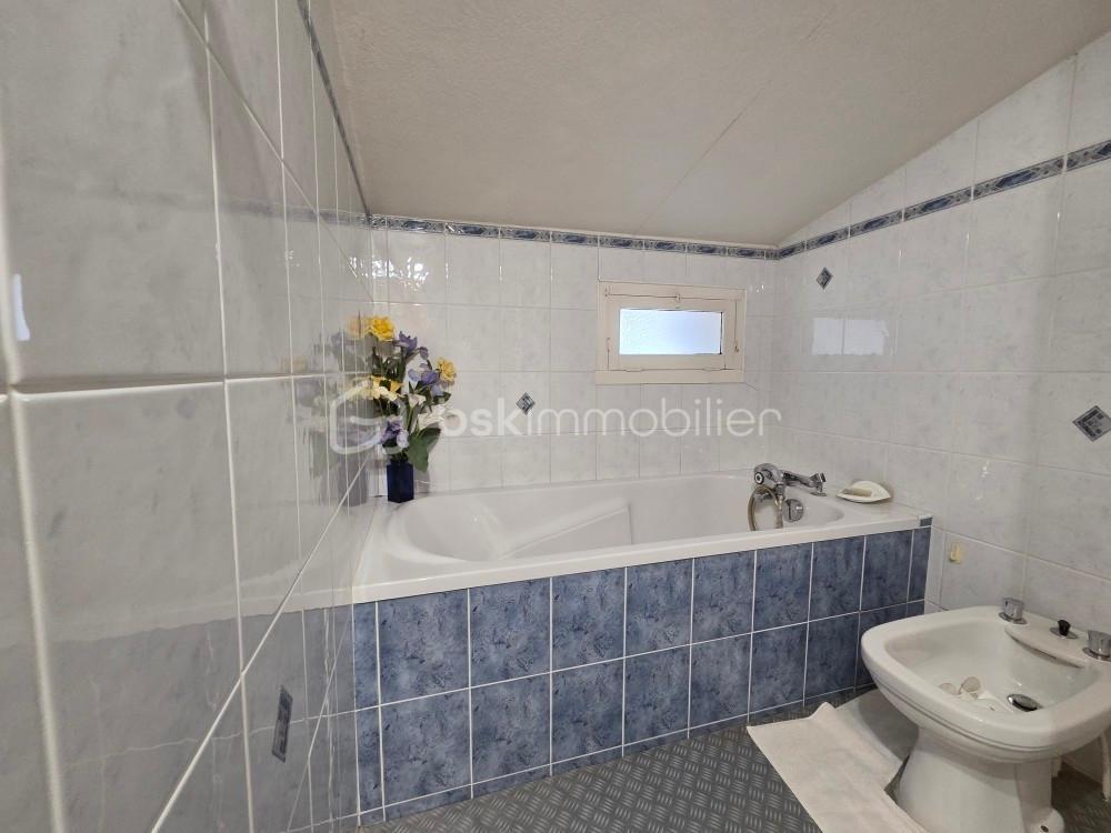 Maison de village de 200,75 m² - A 21.jpeg