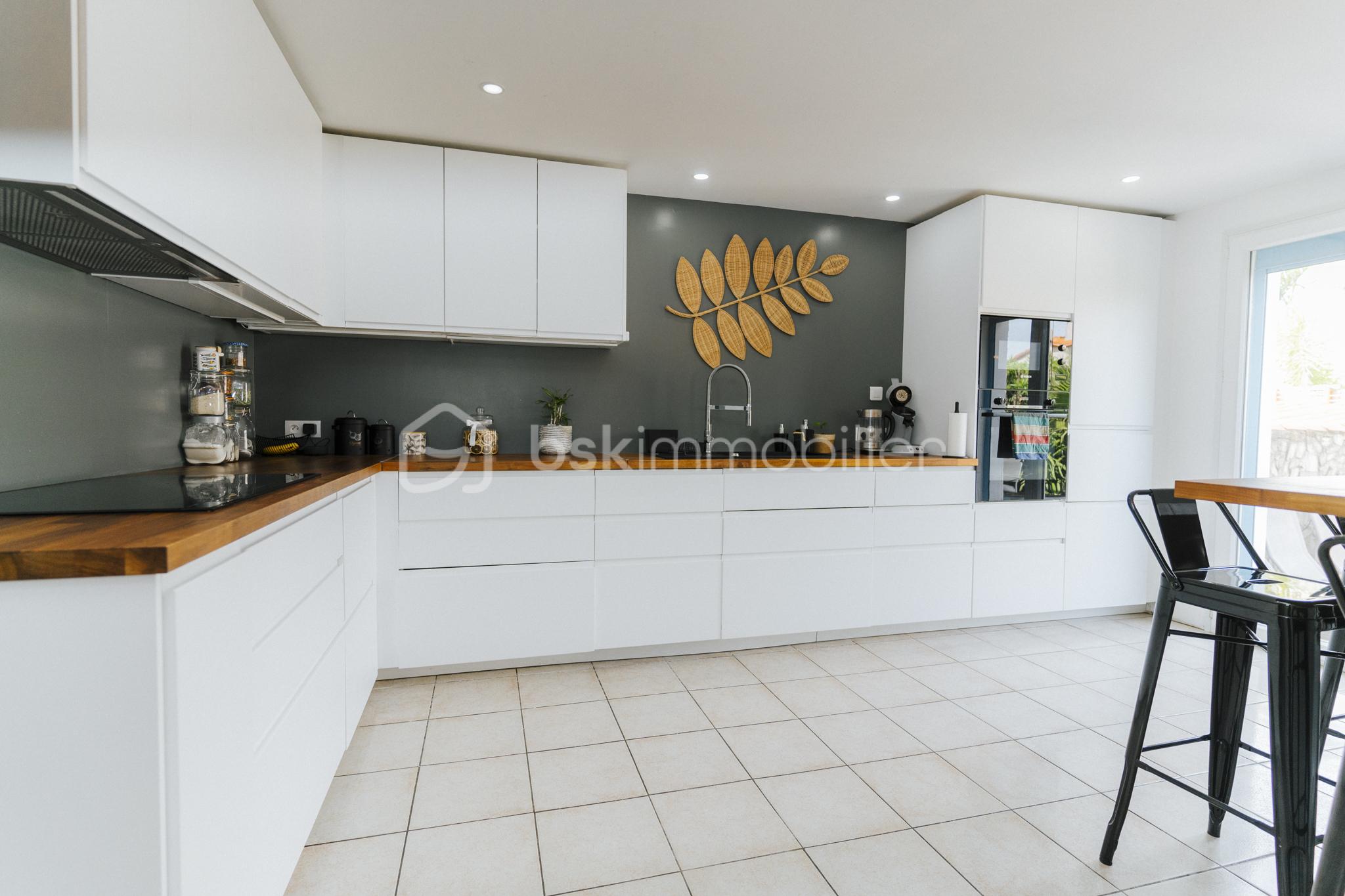 Villa de 150 m² - MAISON BAGES 3 CHAMBRES - 150m2-4.jpg