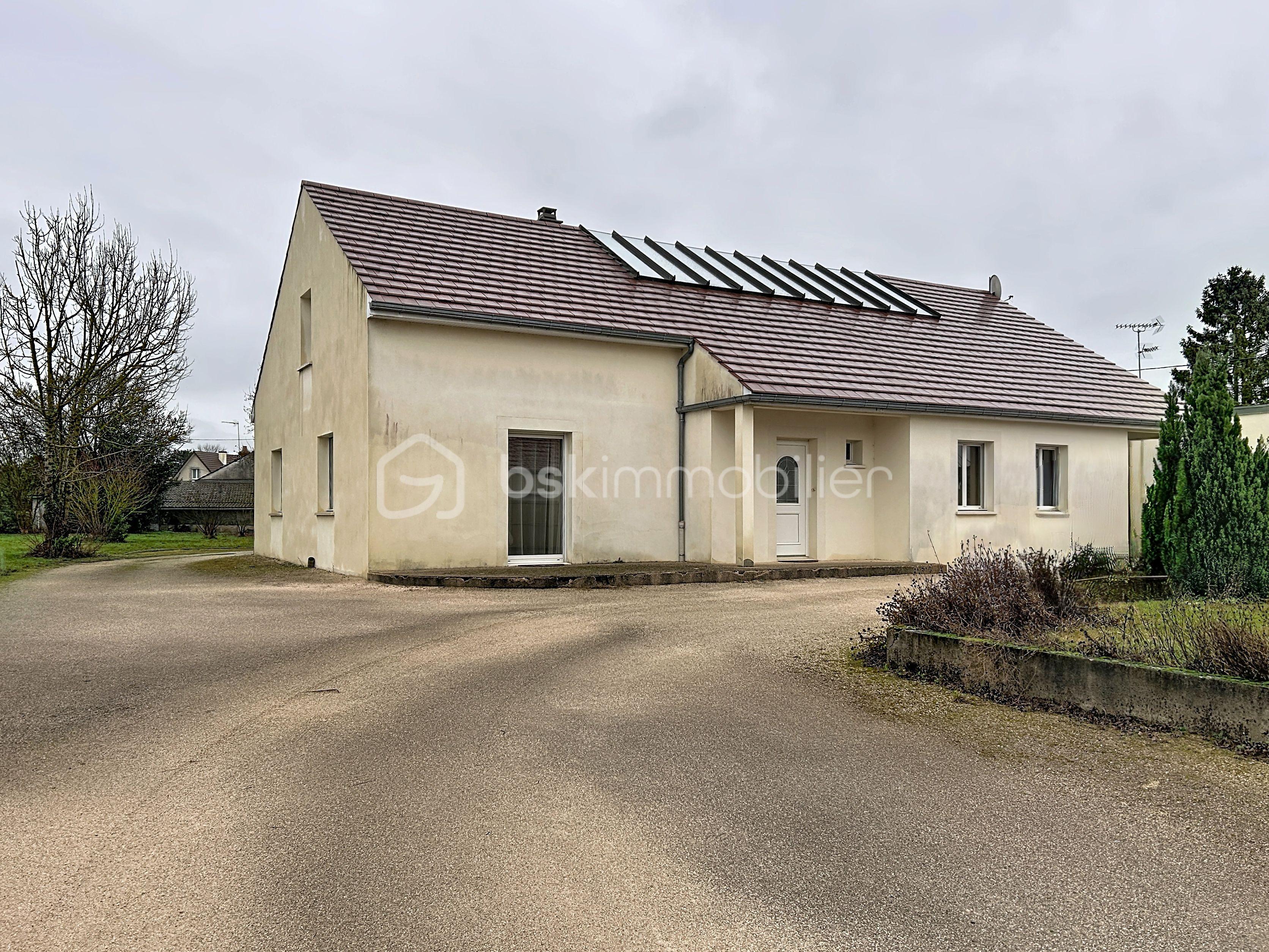 Maison d architecte de 249 m² - ext.jpg