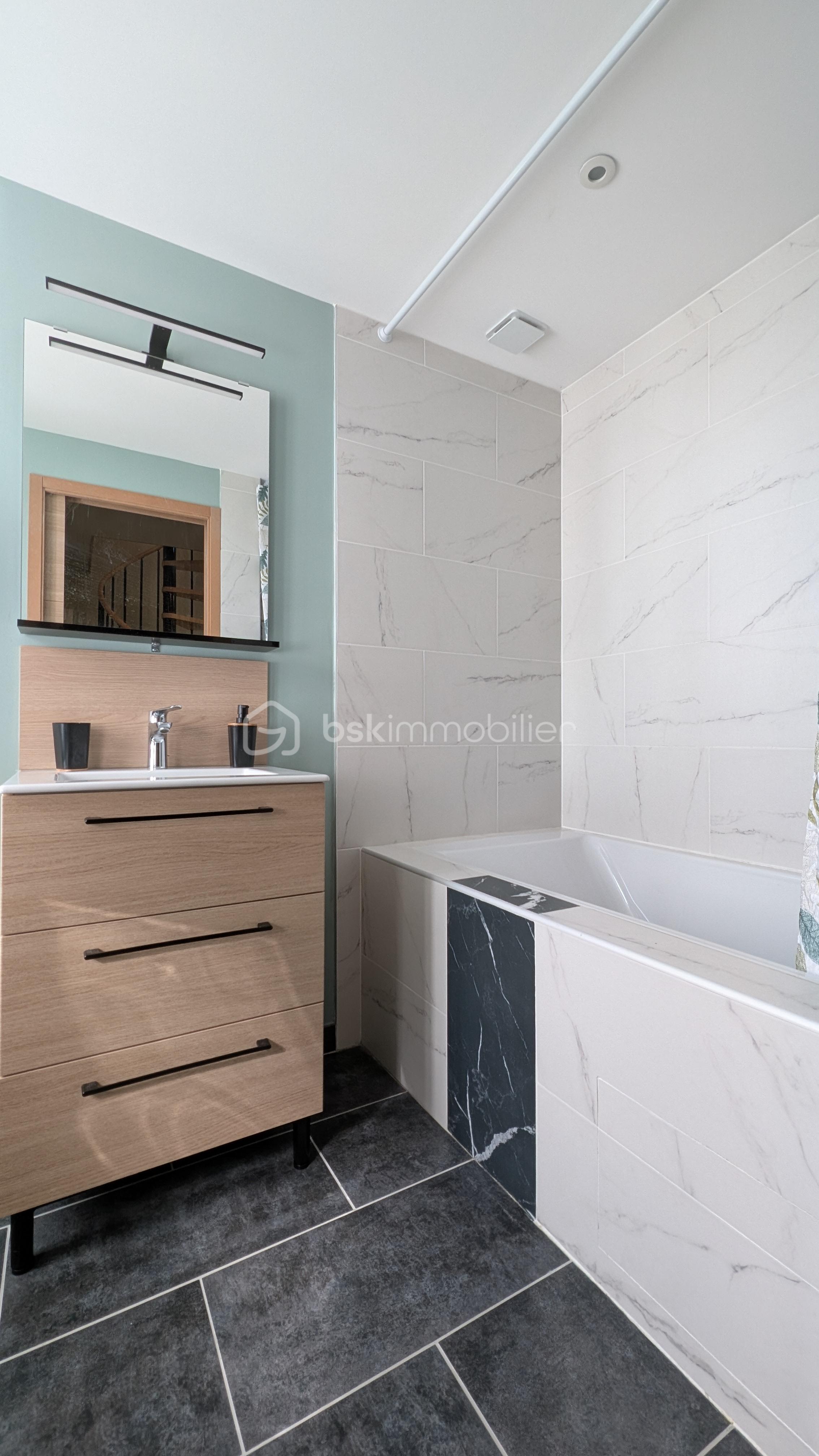 Appartement de 49 m² - PXL_20250804_083940685.MP.jpg