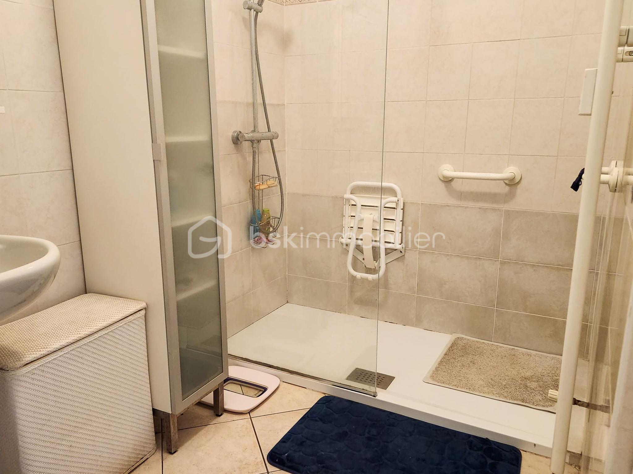 Appartement de 70 m² - ac08bb6a-5a9b-4dd4-90b8-60366a19c497.jpg