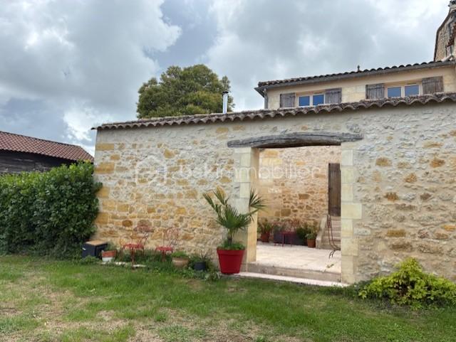 Maison en pierre de 235 m² - thumbnail_IMG_4422.jpg