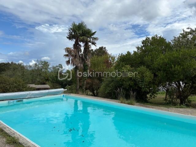 Maison en pierre de 235 m² - thumbnail_IMG_4414.jpg