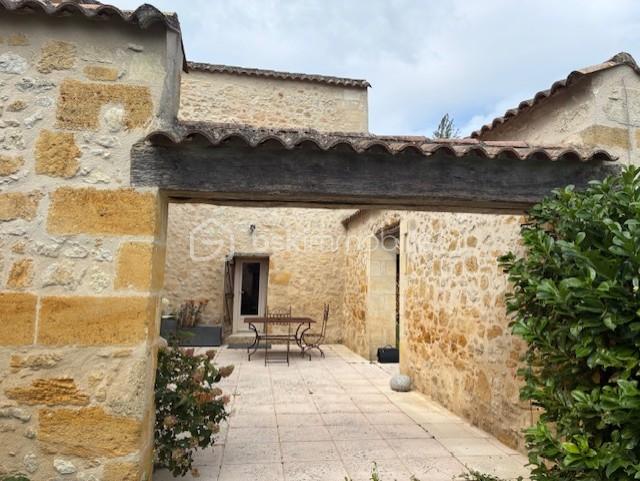 Maison en pierre de 235 m² - thumbnail_IMG_4407.jpg