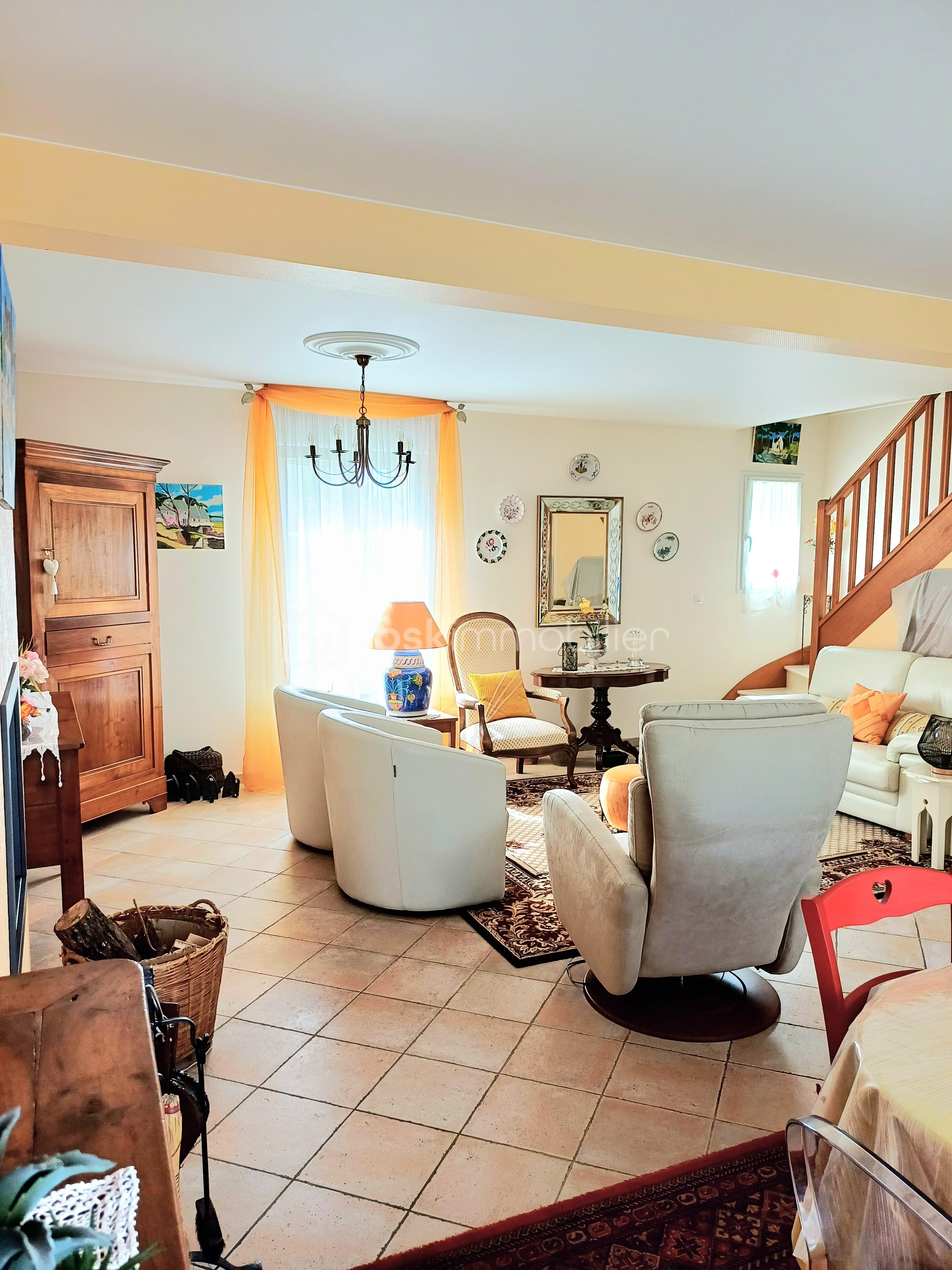 Maison traditionnelle de 195 m² - 20250912_153559[1].jpg