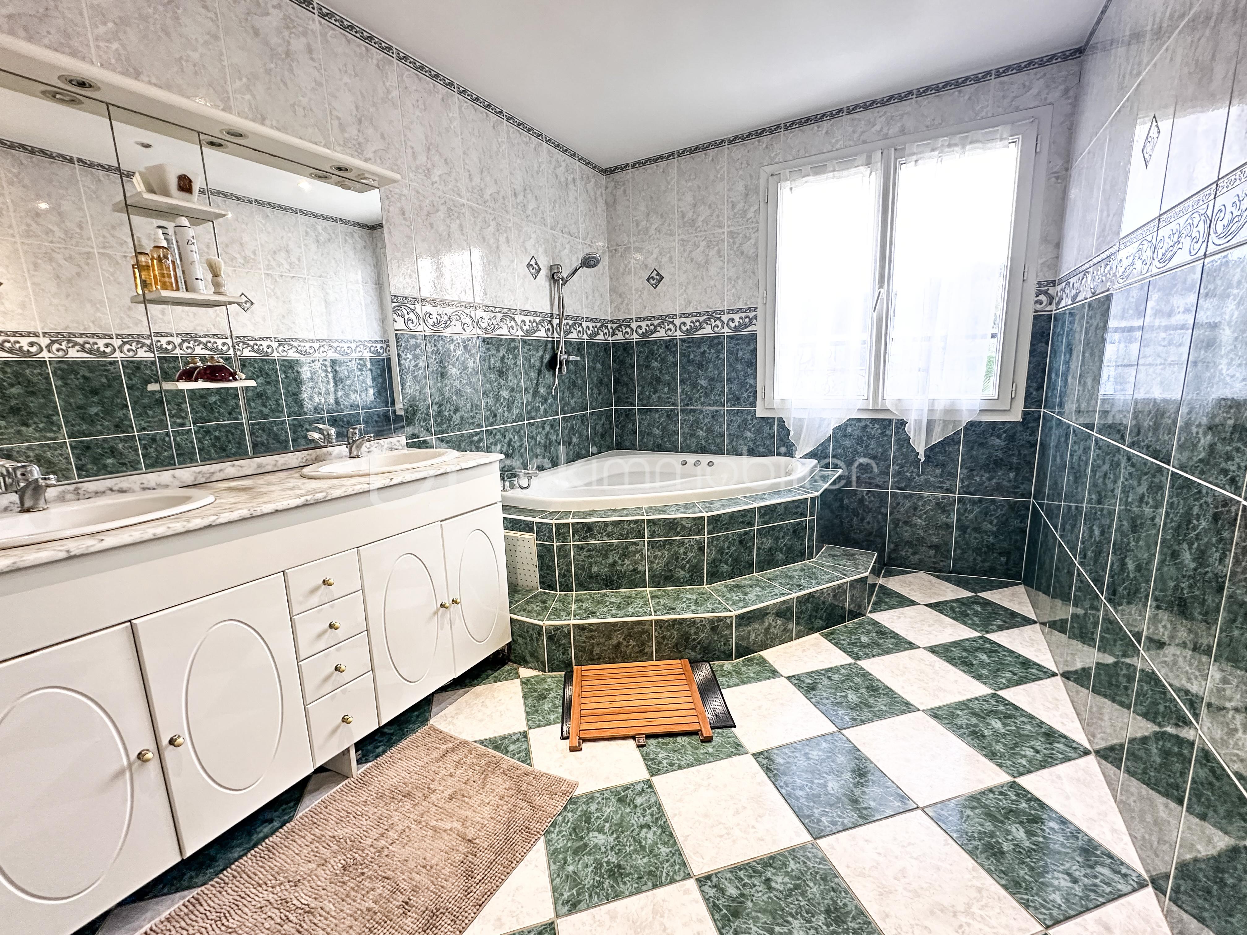 Maison traditionnelle de 183,69 m² - IMG_8992.jpg