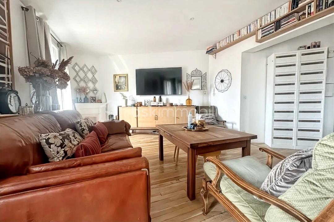 Appartement de 47 m² - thumbnail_hoqi-eb8a6f8167714bfca69564ac2ece8ecc.jpg