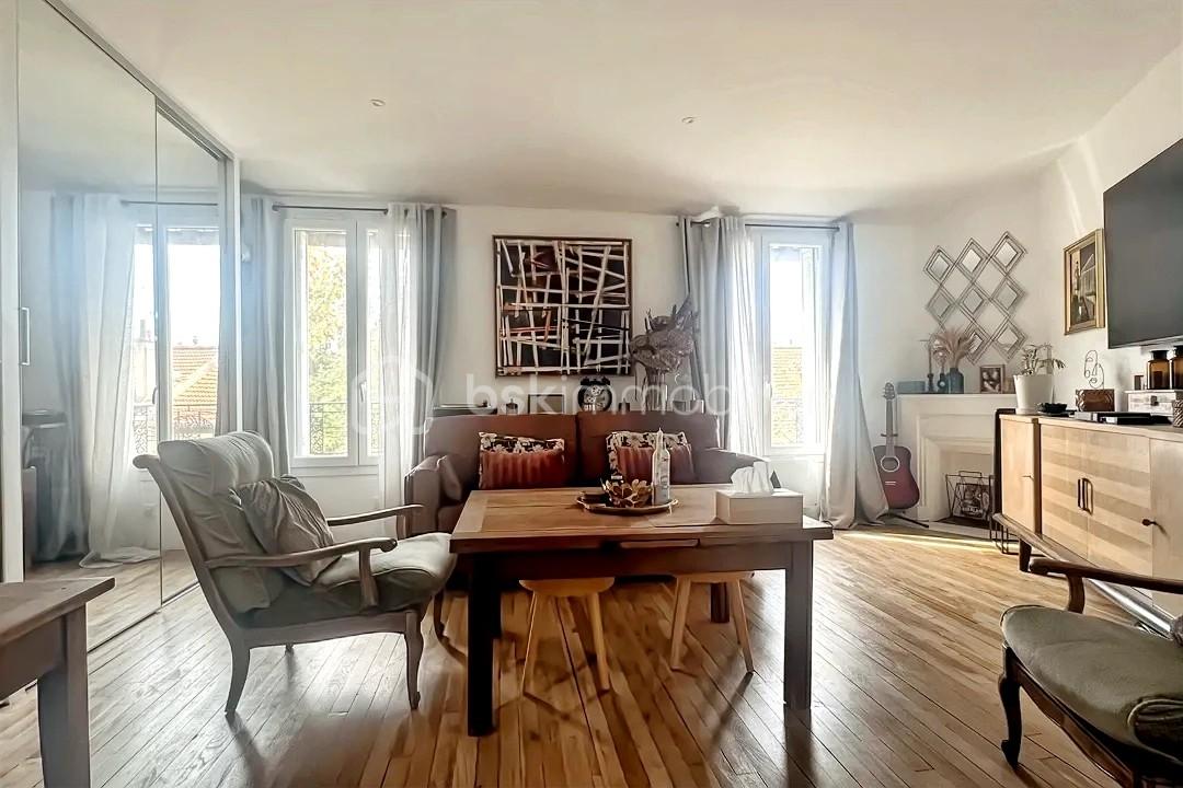 Appartement de 47 m² - thumbnail_hoqi-7b796452c2554105bd0f21931f12036e.jpg