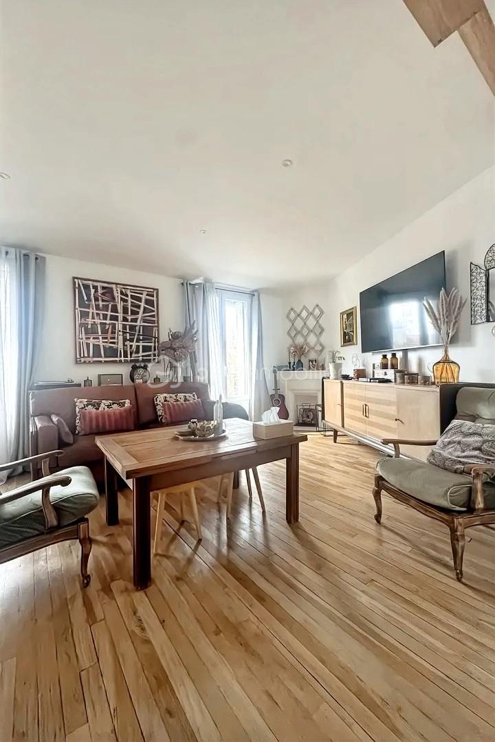 Appartement de 47 m² - thumbnail_hoqi-7abdc772623a43dda5b221b16d2a966b.jpg