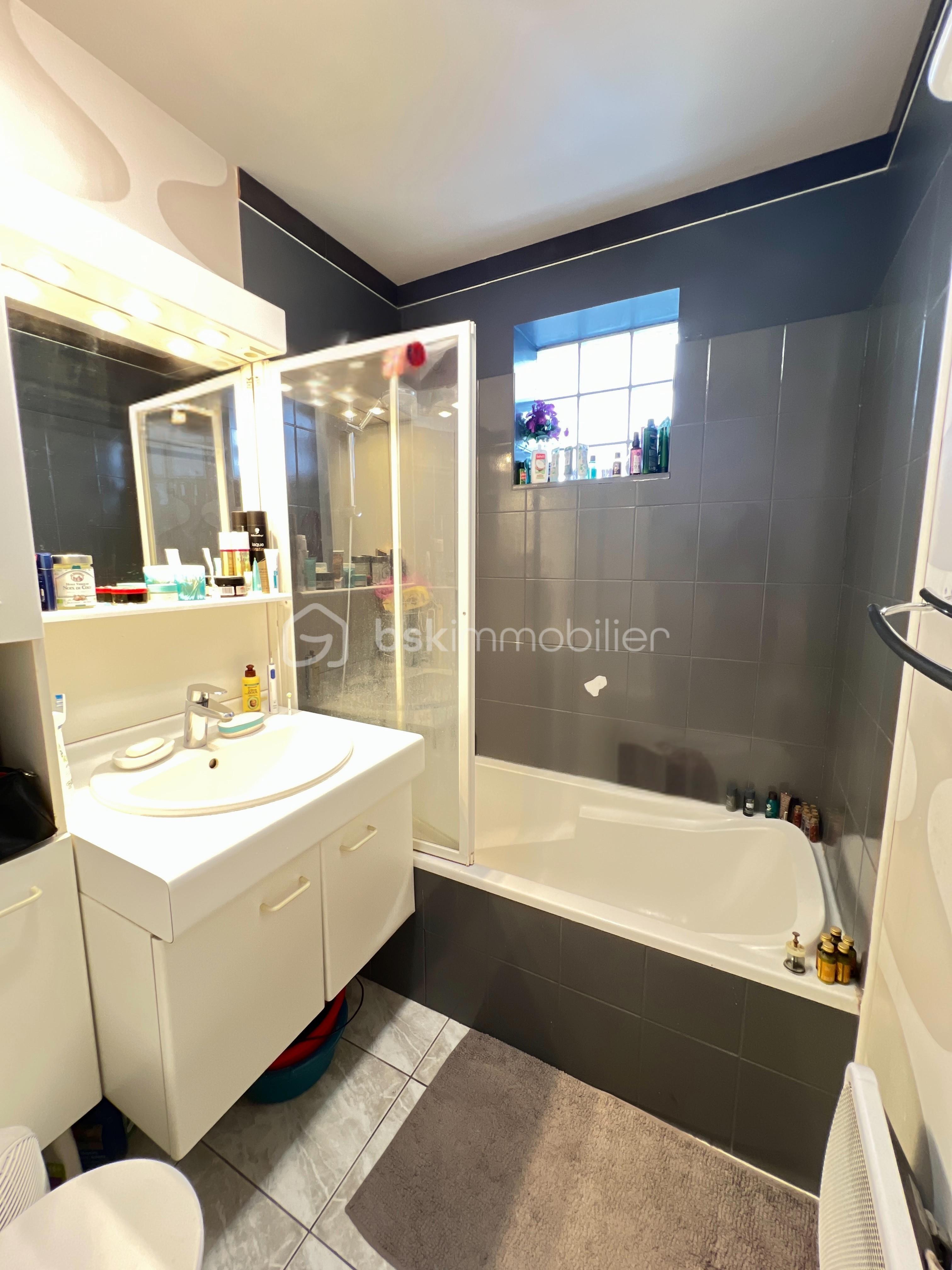 Duplex de 35,75 m² - DJI_20250720_111700_737 - Modifié.jpg