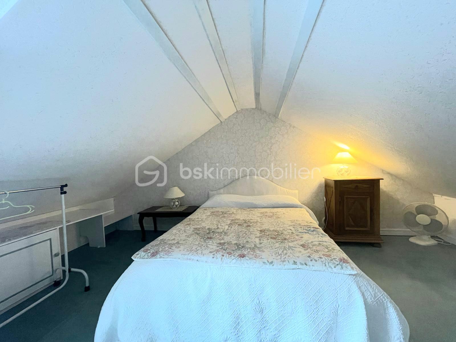 Maison traditionnelle de 164 m² - IMG-20240516-WA0018.jpg