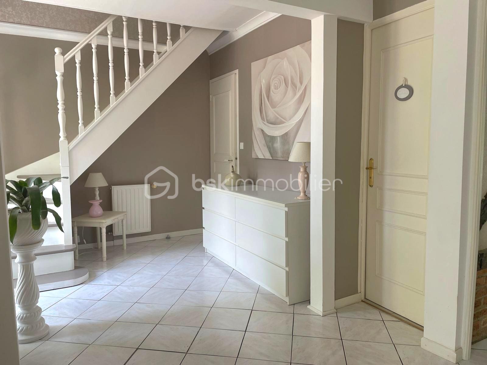Maison traditionnelle de 164 m² - IMG-20240516-WA0035.jpg