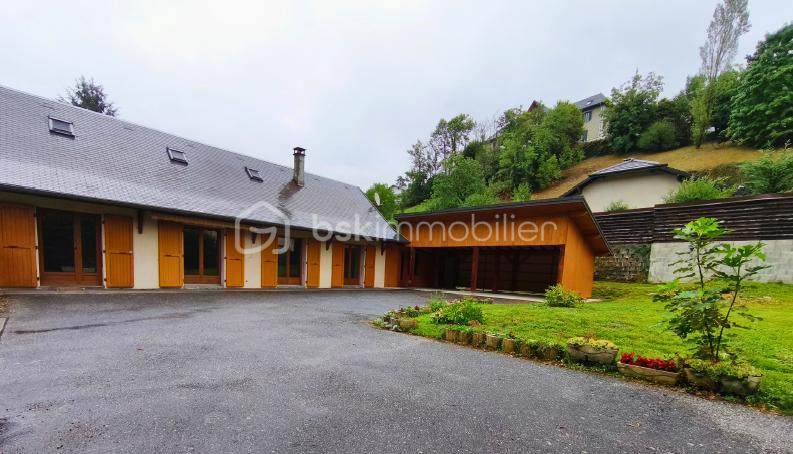 Maison traditionnelle de 172 m² - facade2.png