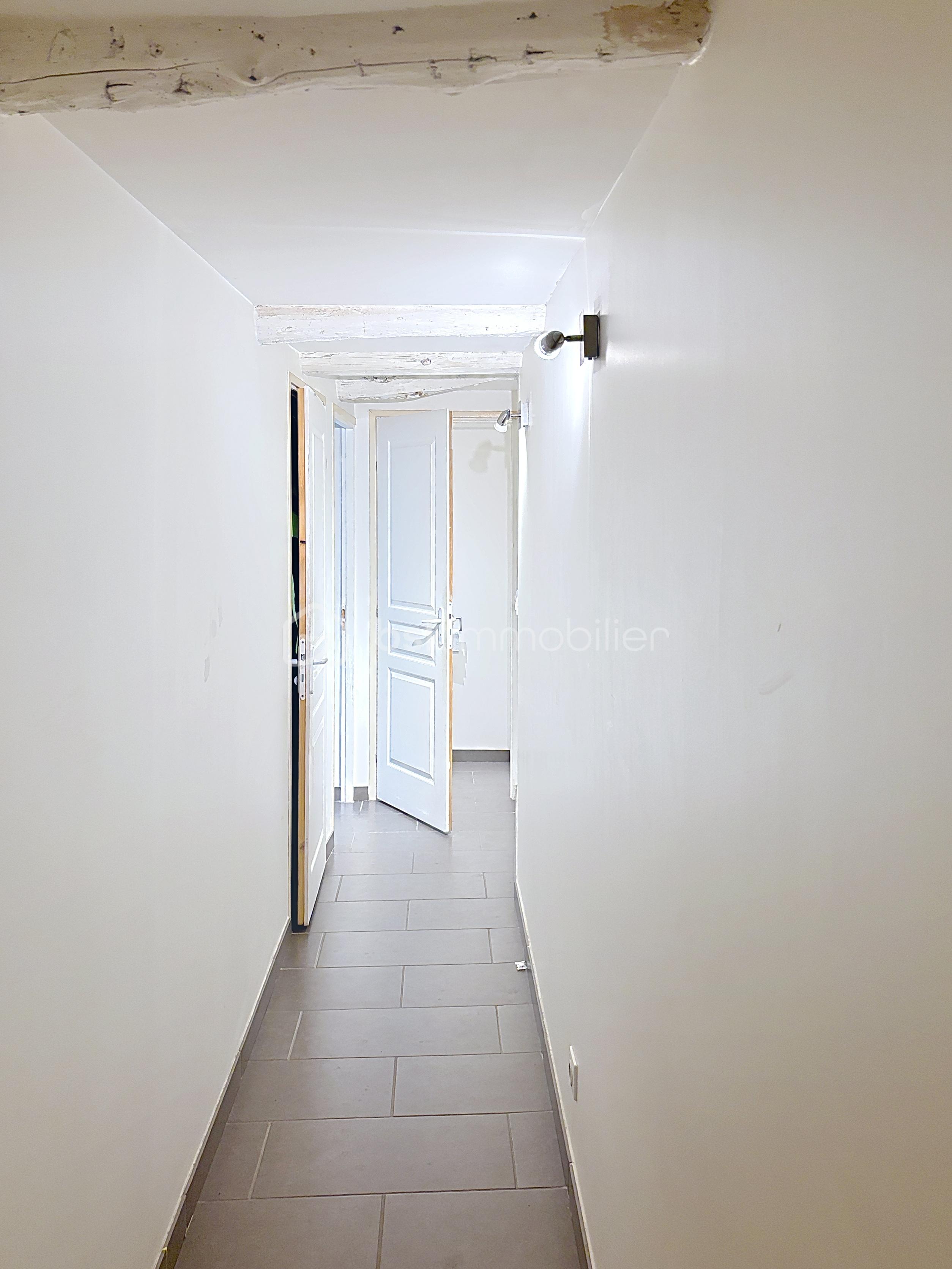 Appartement de 46 m² - 2e-appart-yo-etage_00003.jpg
