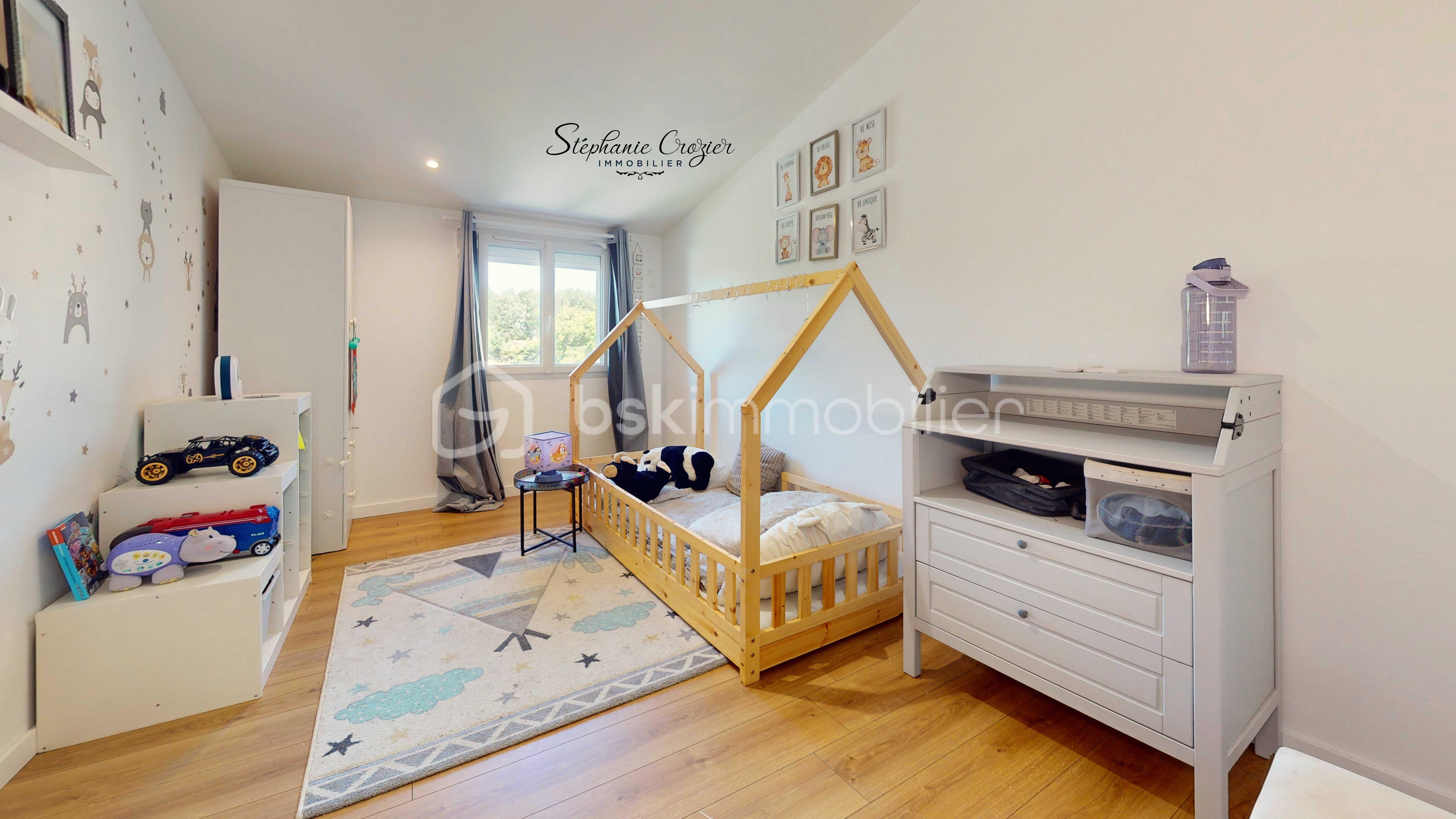 En-Poutet--Bedroom 3.jpg