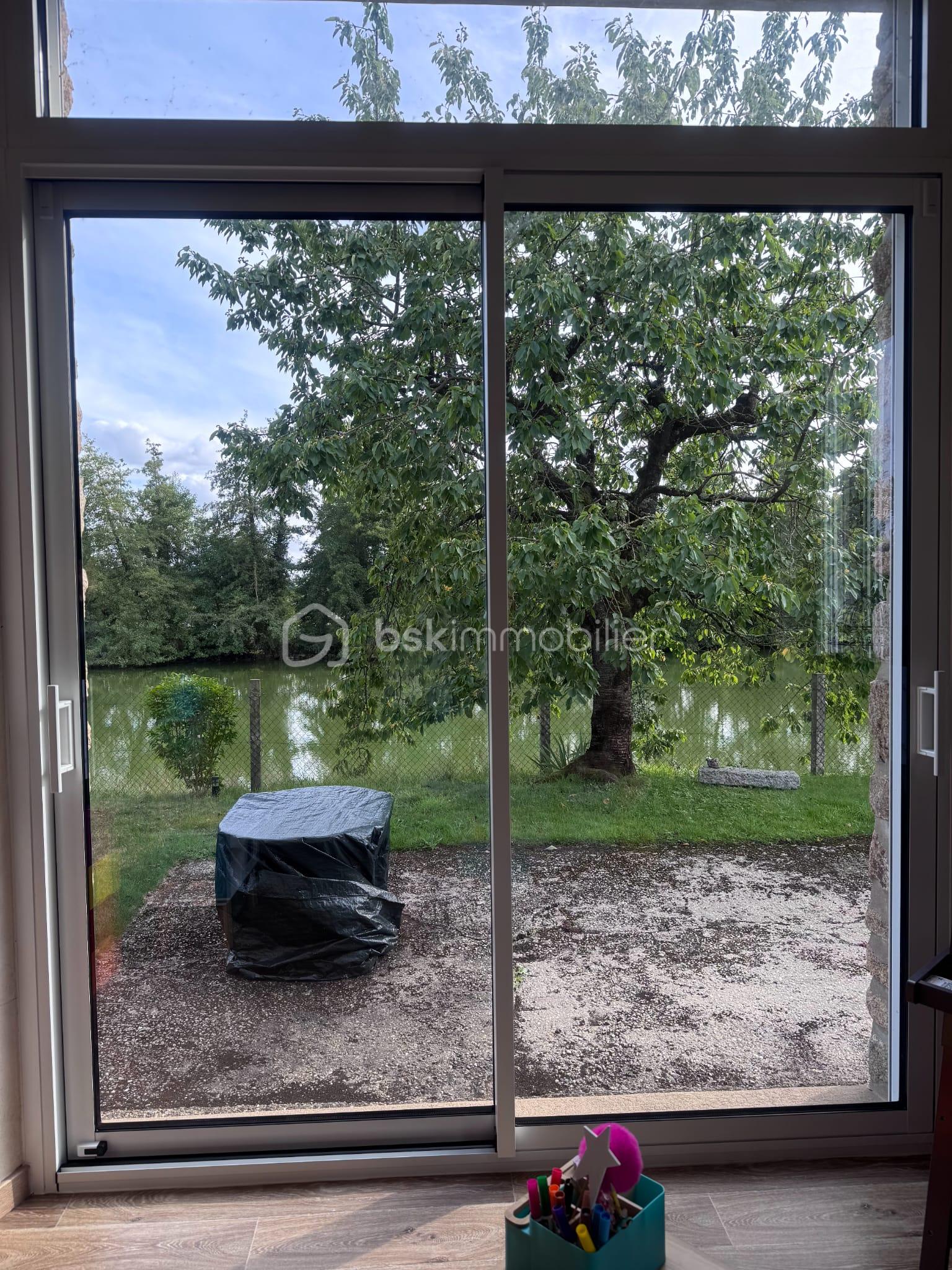 Maison traditionnelle de 106 m² - 1d092f68-4847-481e-8c7c-711a5ac44904.jpeg