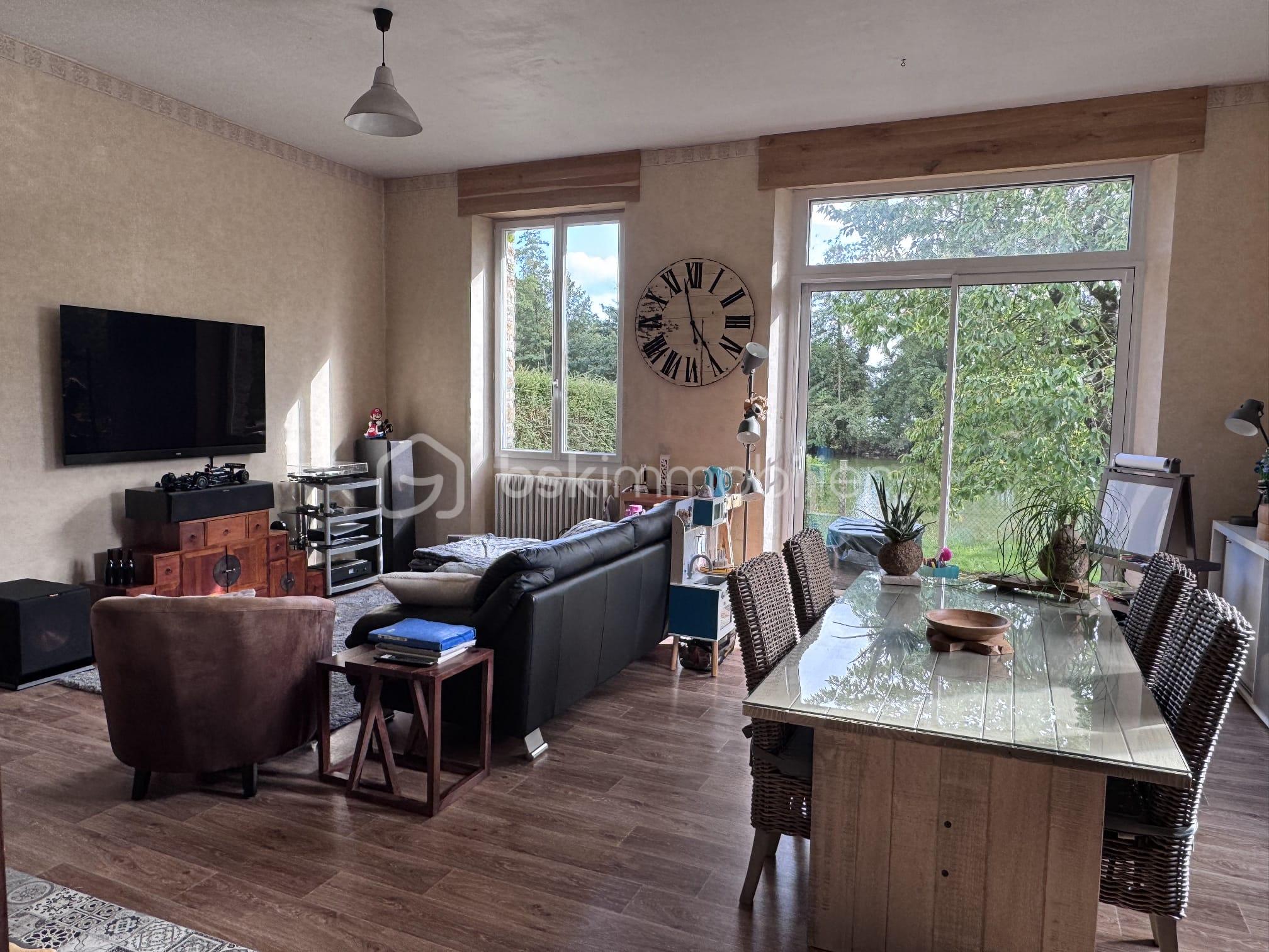 Maison traditionnelle de 106 m² - c4e611ea-050a-48b8-a28c-752087a11fa7.jpeg