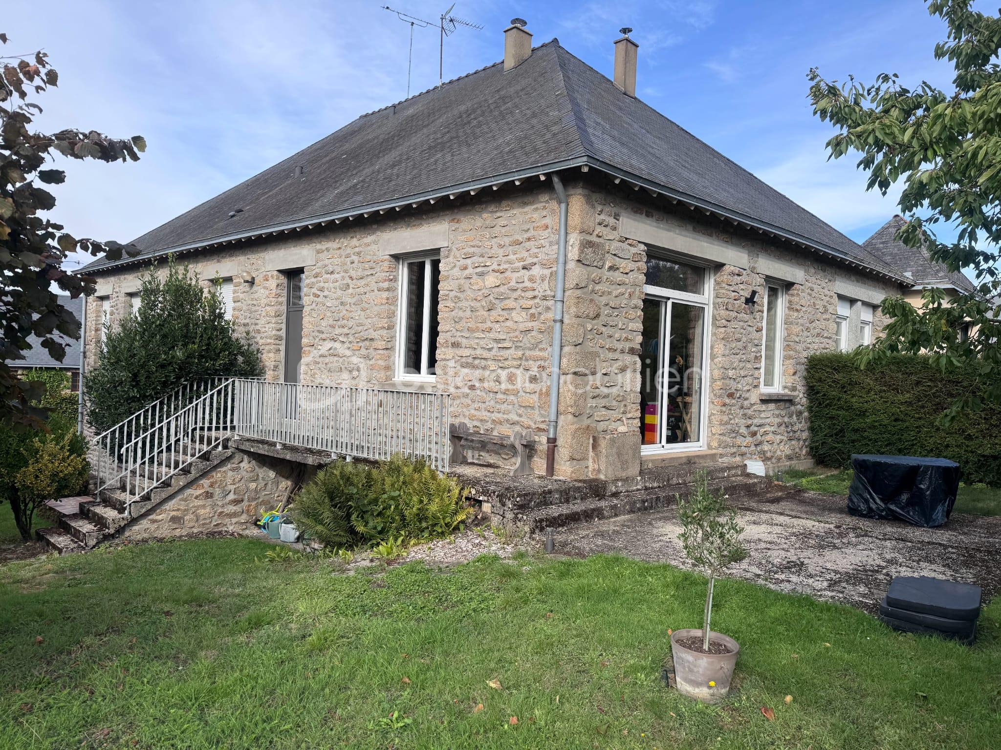 Maison traditionnelle de 106 m² - 5bee1ded-80b0-41f6-9272-6e65cf55b49c.jpeg