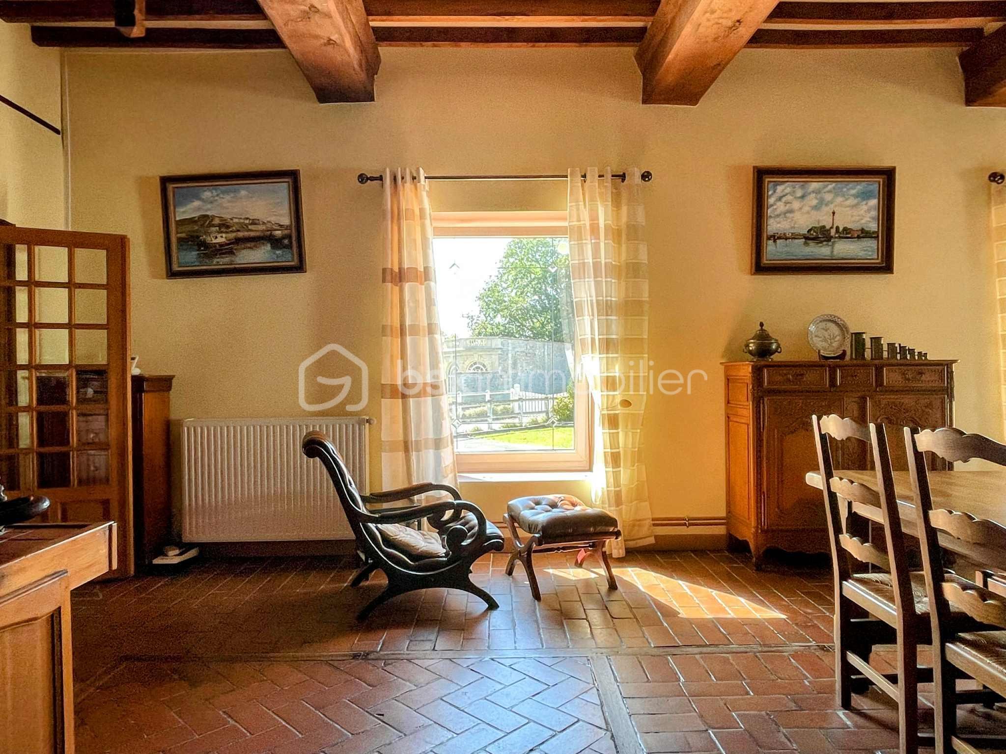 Maison ancienne de 299 m² - sal.jpg
