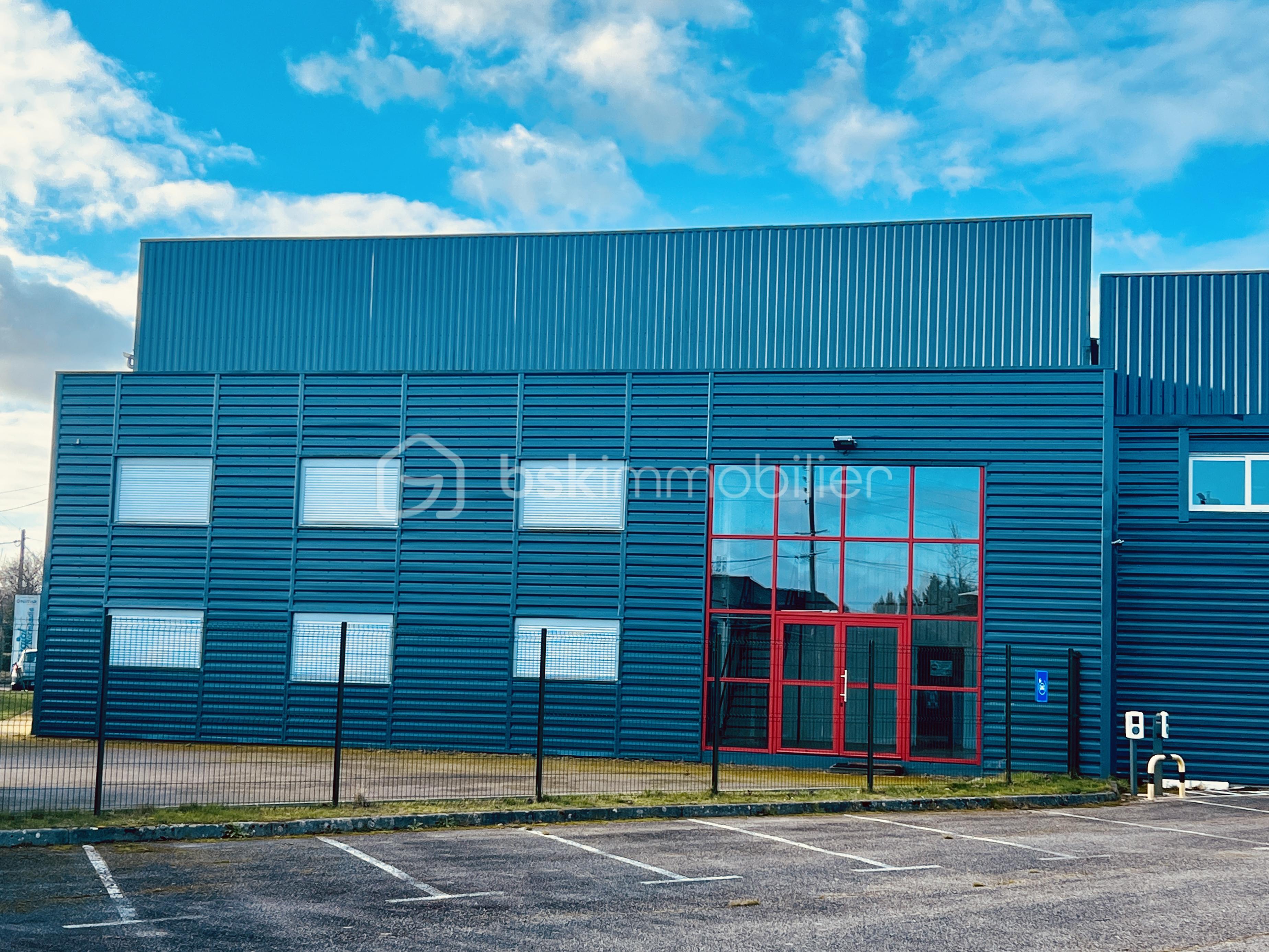 Local de stockage de 790 m²