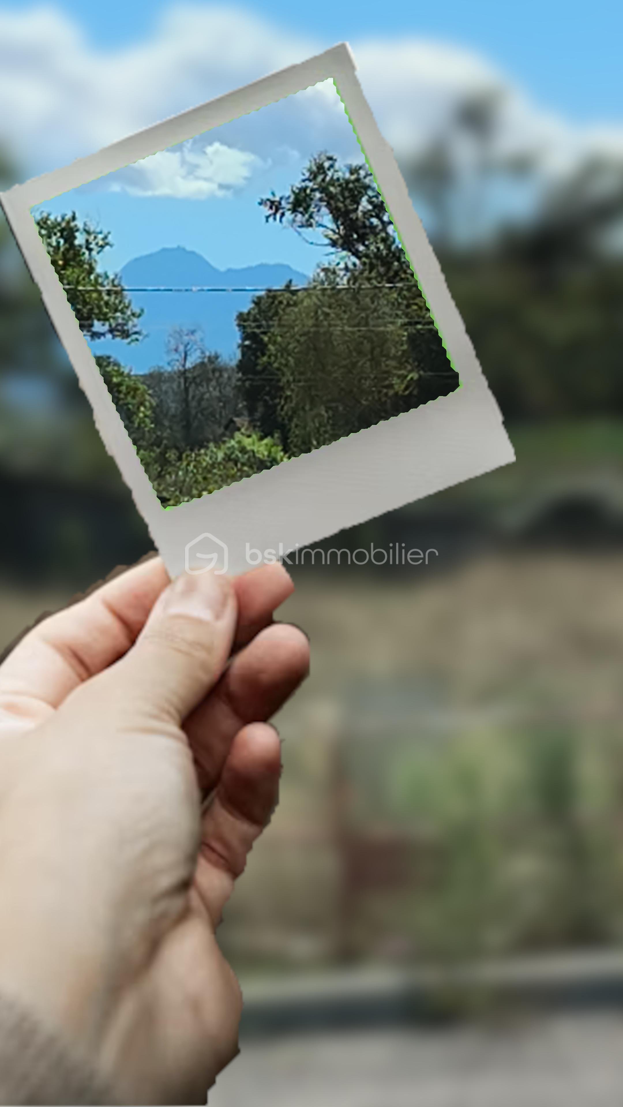 Terrain de 1 400 m²