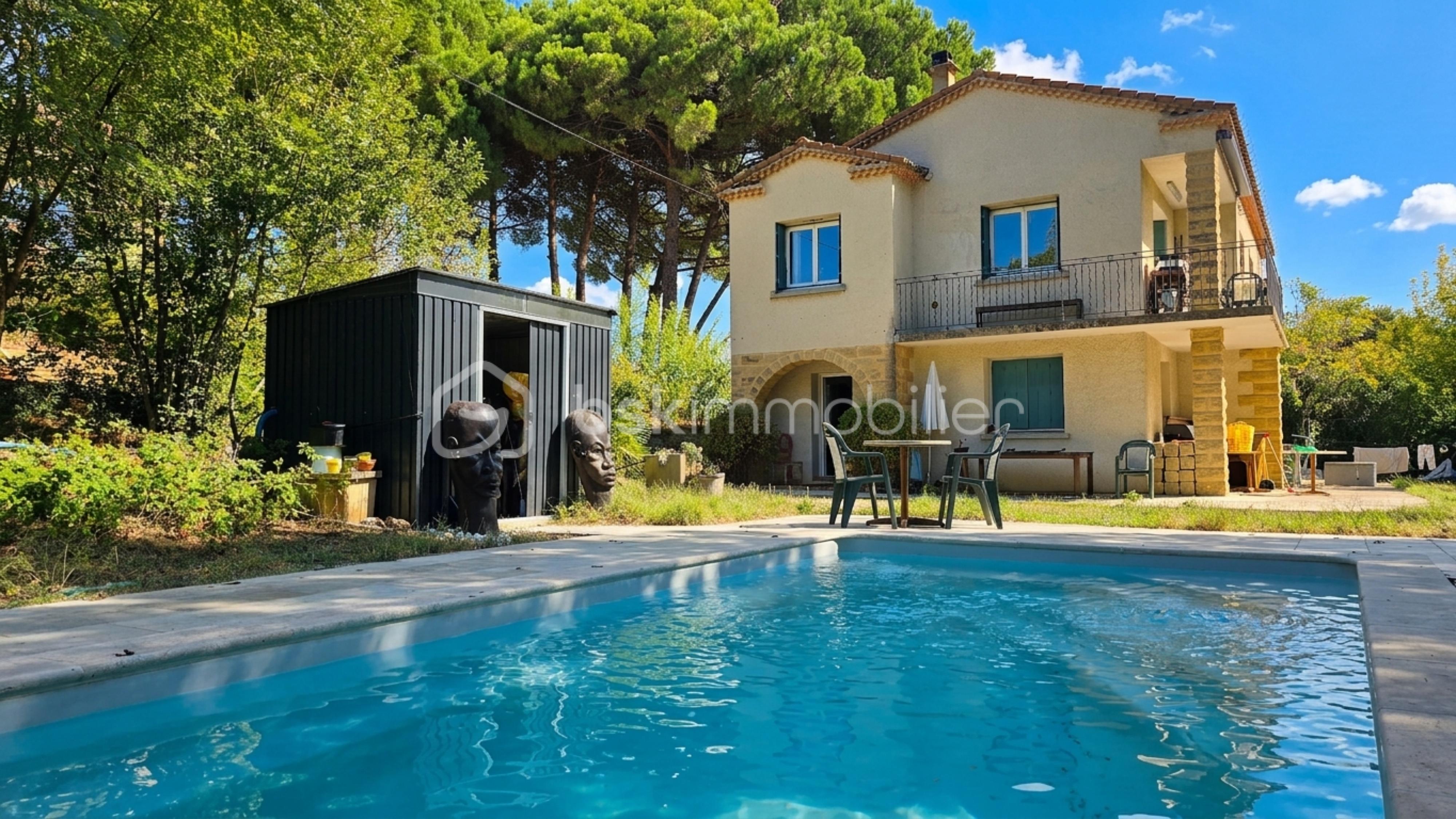 Maison 6 pièces 131 m² · à Bagnols-sur-Cèze · 131 m² · 370 000 €