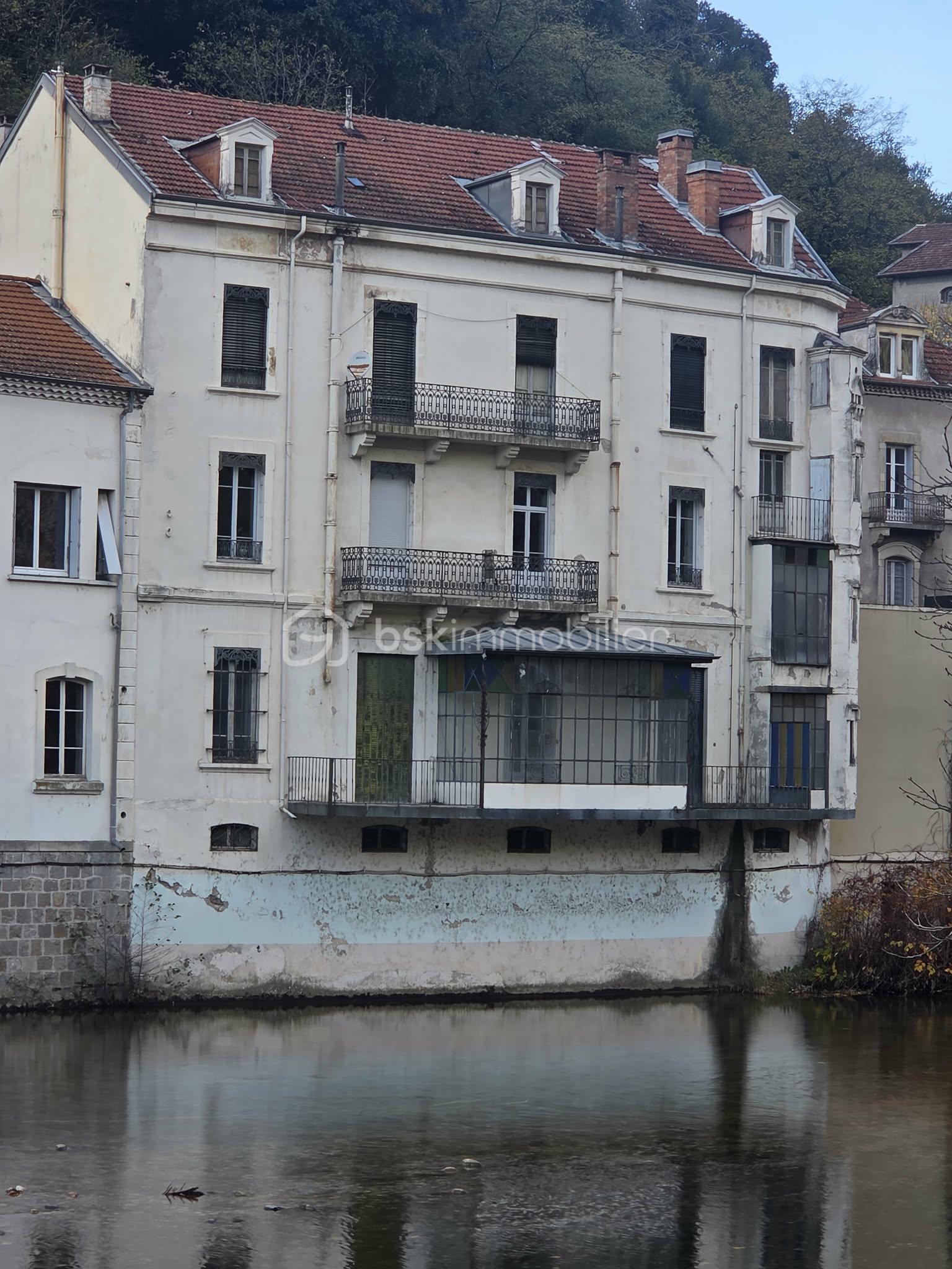 Maison de 376 m² - 5b202a0c-b747-4b87-8f43-b048118e02ec.jfif