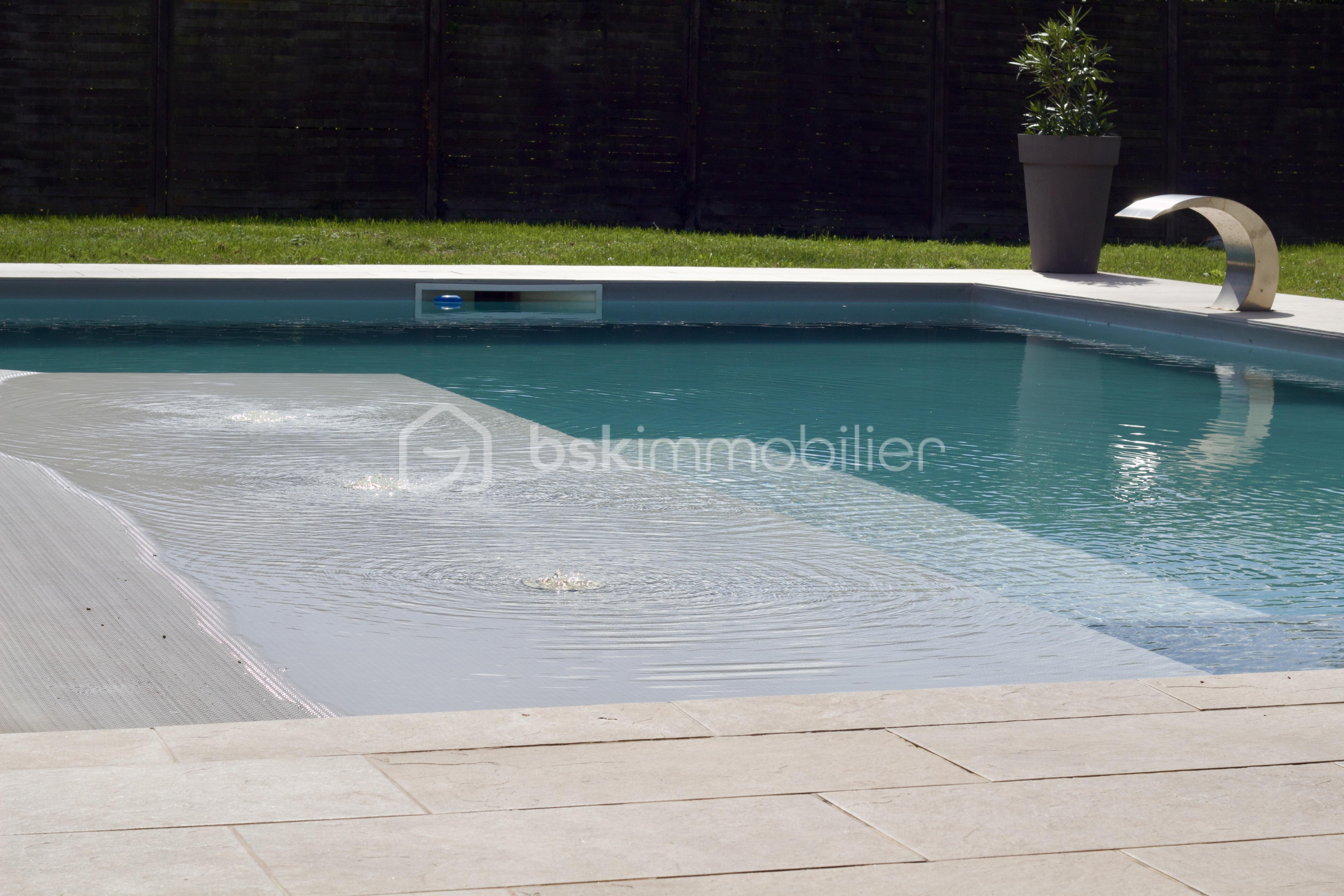 Maison de 217 m² - Maison Sillans Voie Ferrée Photo Piscine 5.jpeg