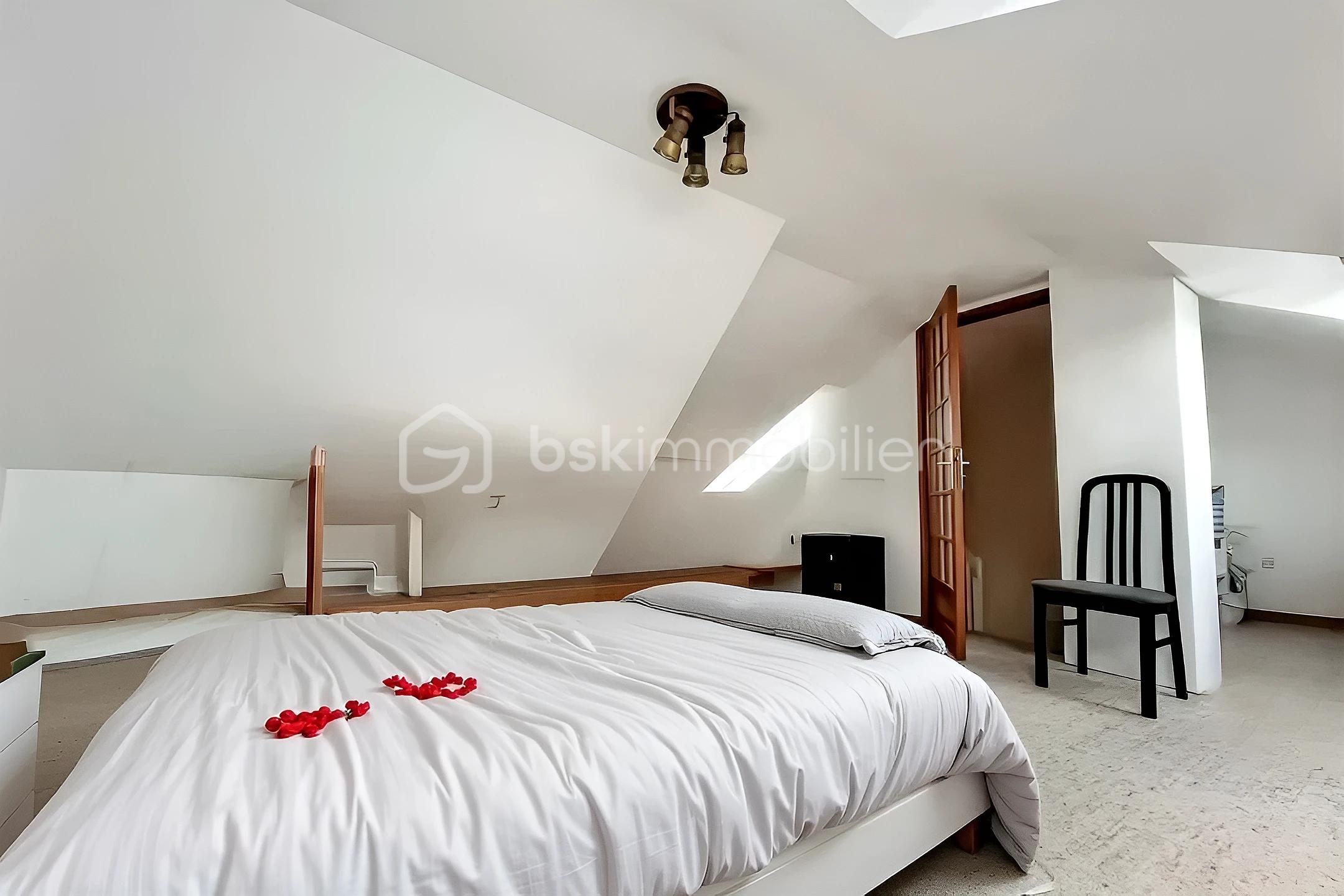 Maison de 125 m² - hoqi-c16dd9aec34e4e69a1cb0bc7b540556c.JPG