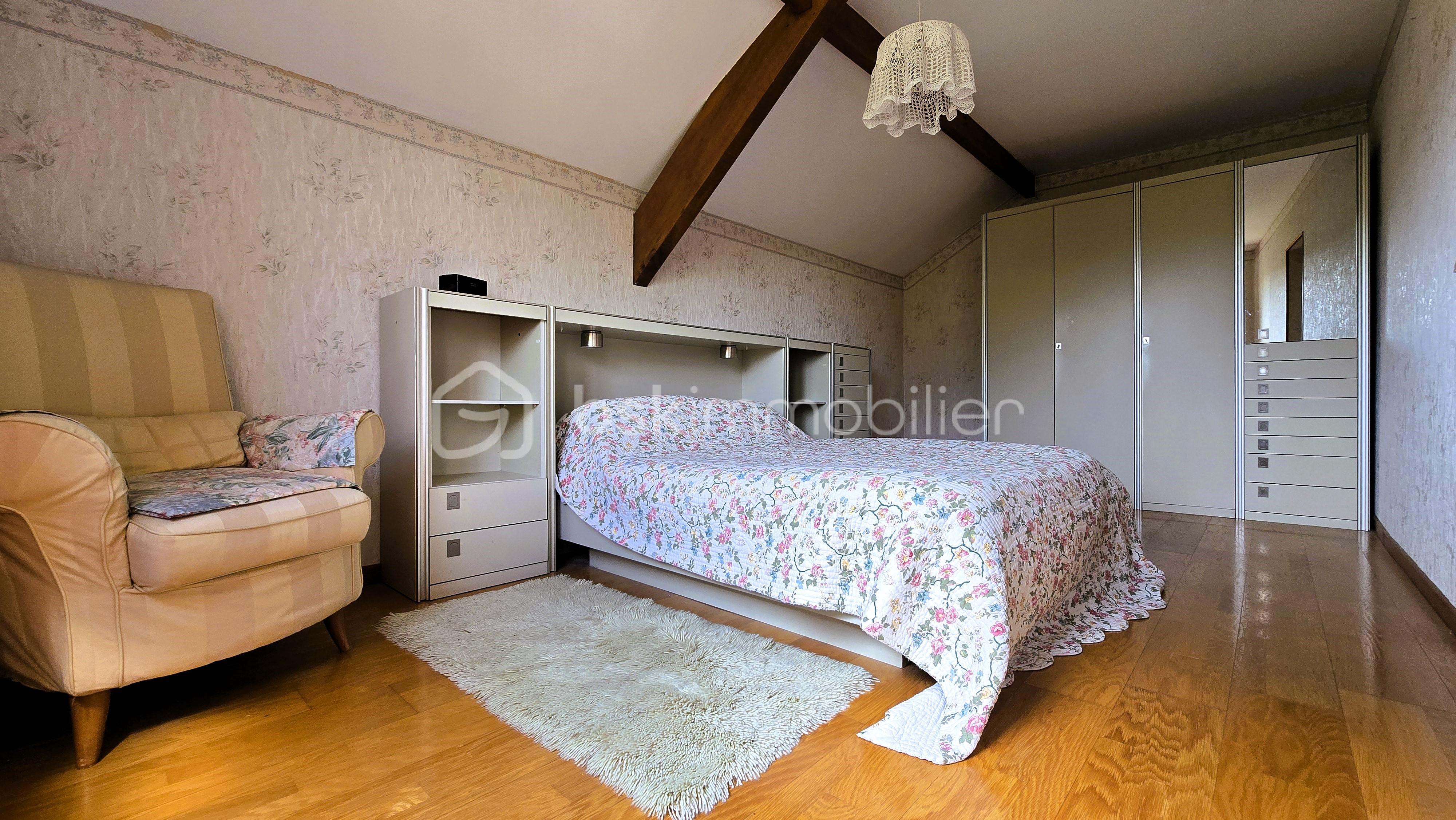 Pavillon de 110 m² - CHAMBRE 1ER.jpg