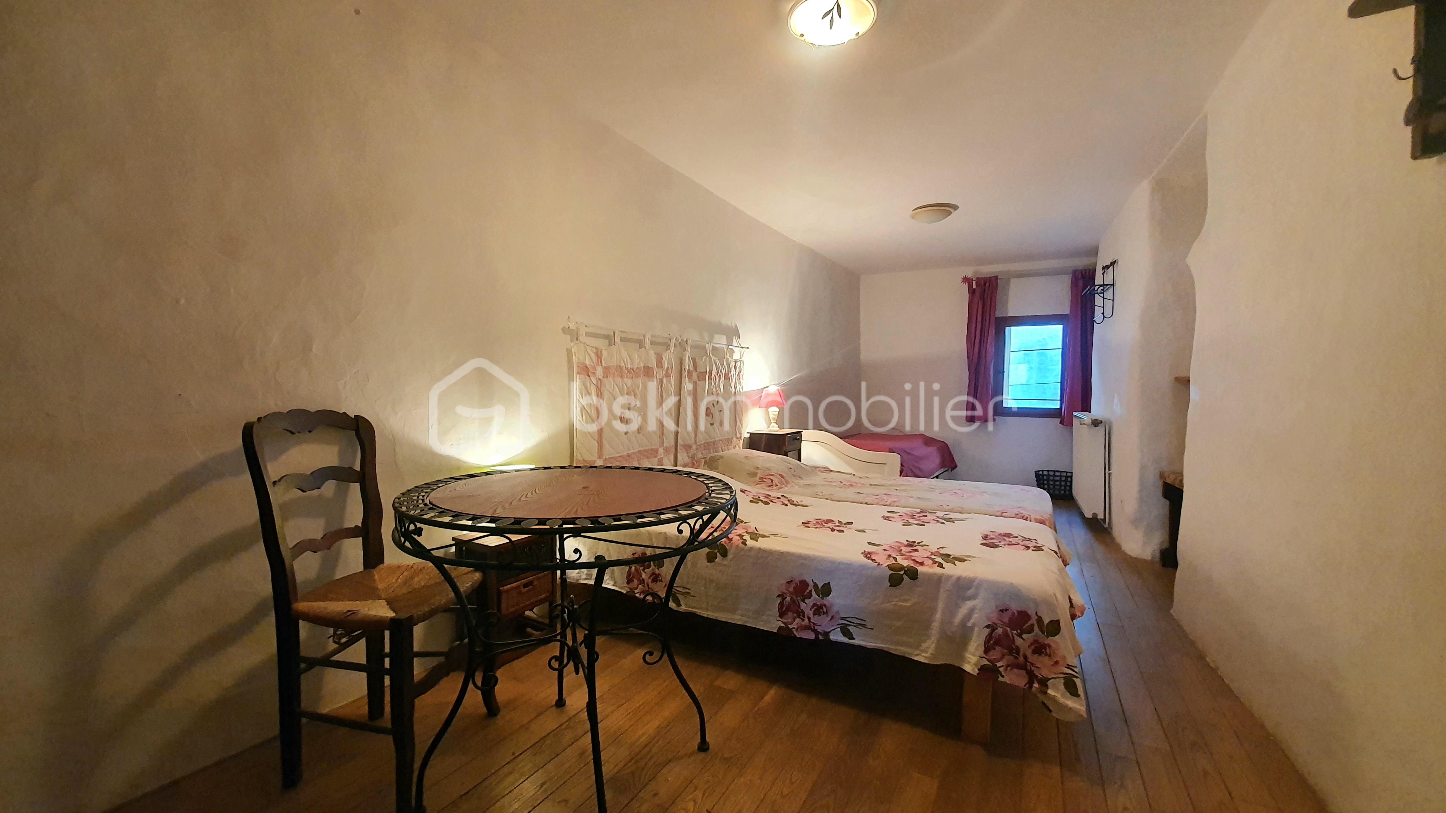 Maison en pierre de 204,80 m² - 20260203_090933.jpg