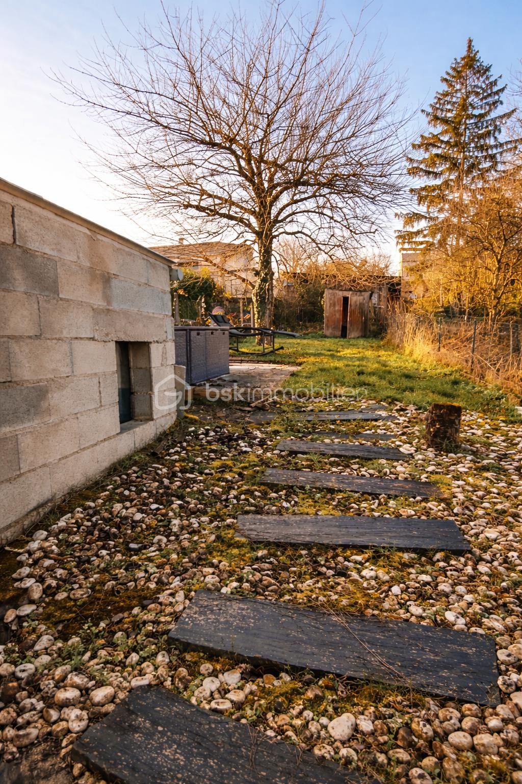 Maison de 75 m² - 81182.png