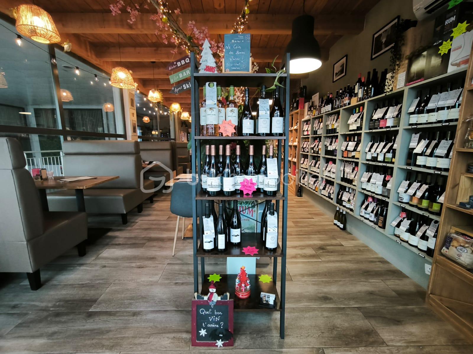 Local d'activités de 99 m²