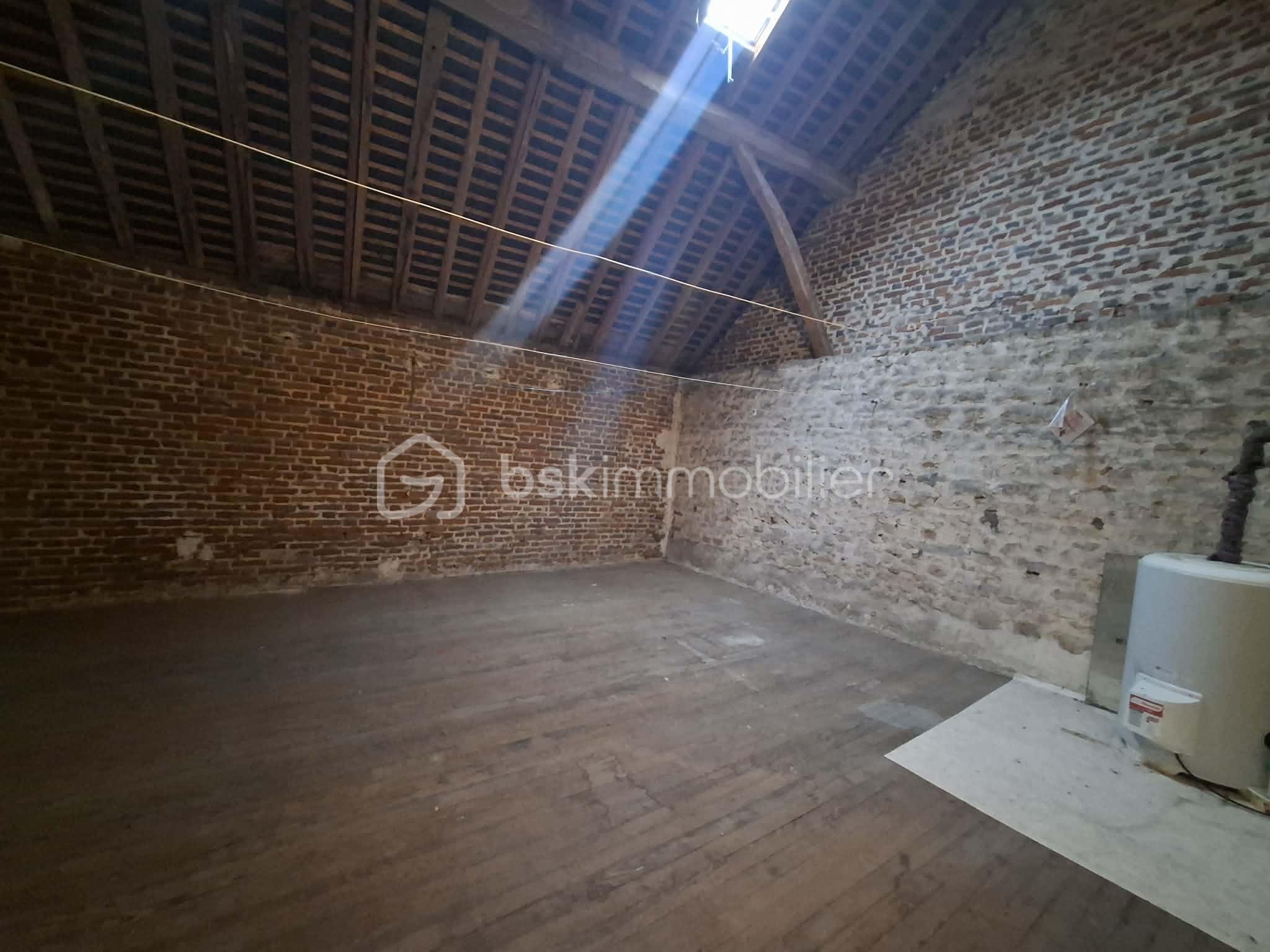 Maison de 104 m² - 53c67b47-a342-4b6a-abc5-413584461461.jpg