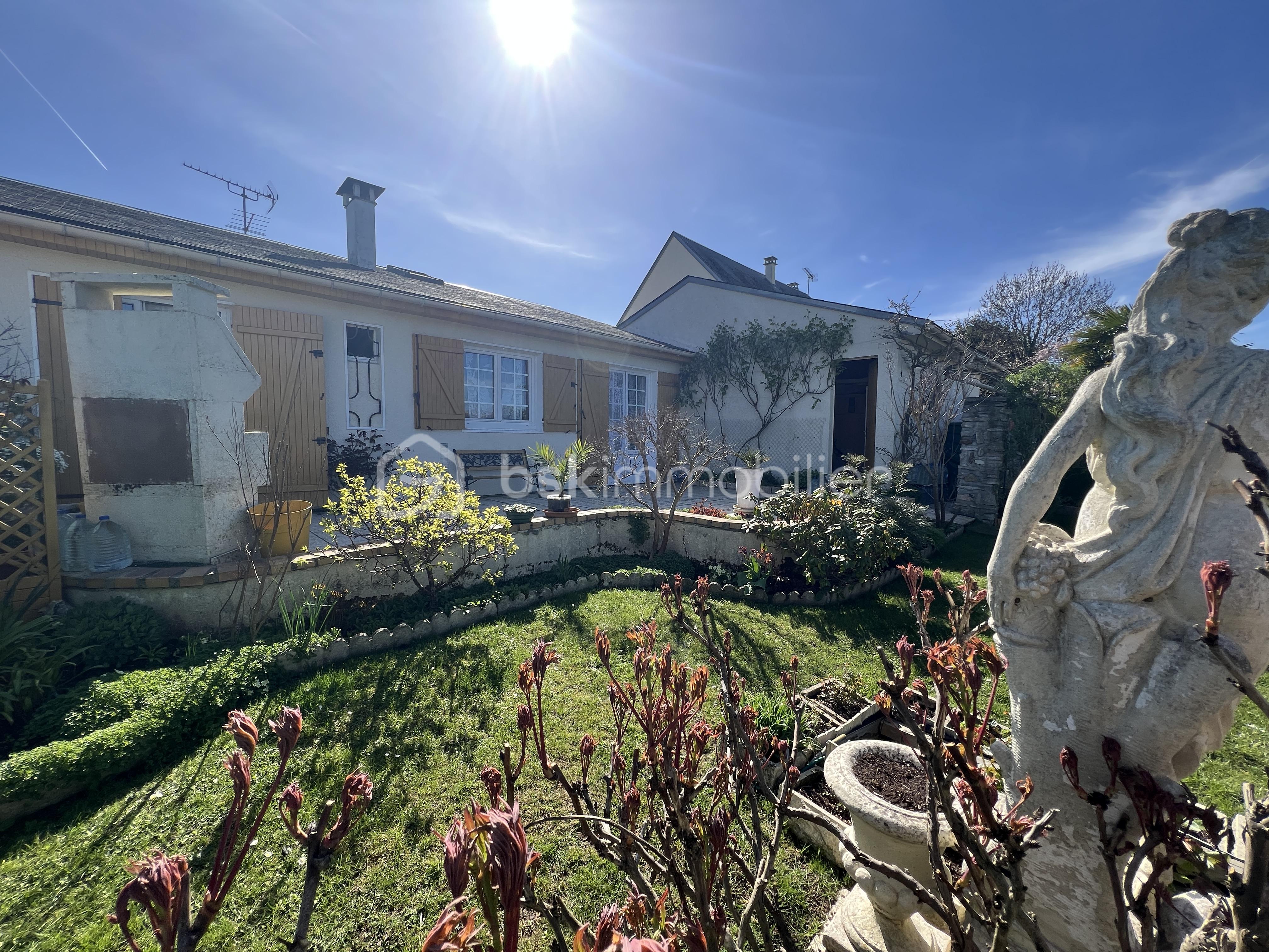 Nicolas VAN DE WALLE BSK IMMOBILIER MAISON MAGNNVILLE Mme TURBEAUX 5.JPG