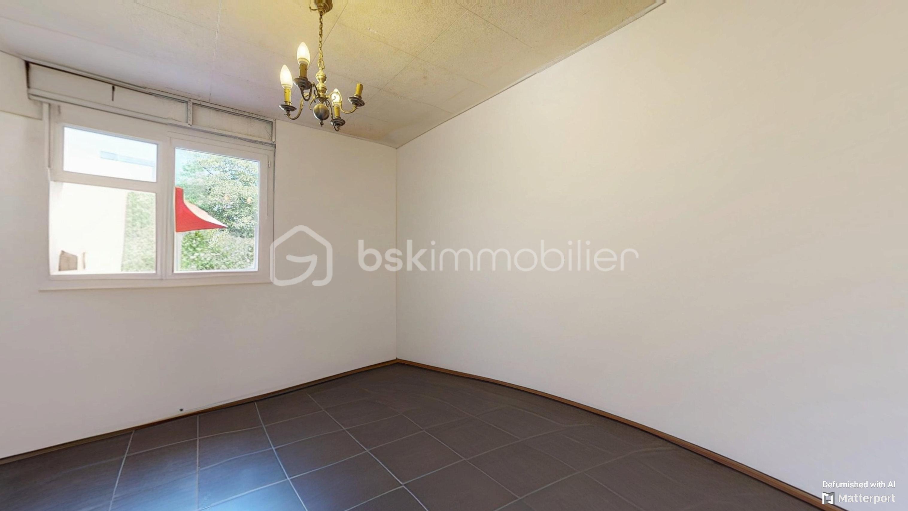 Maison de 137 m² - Meyssac-06292025_134916_defurnished.jpg
