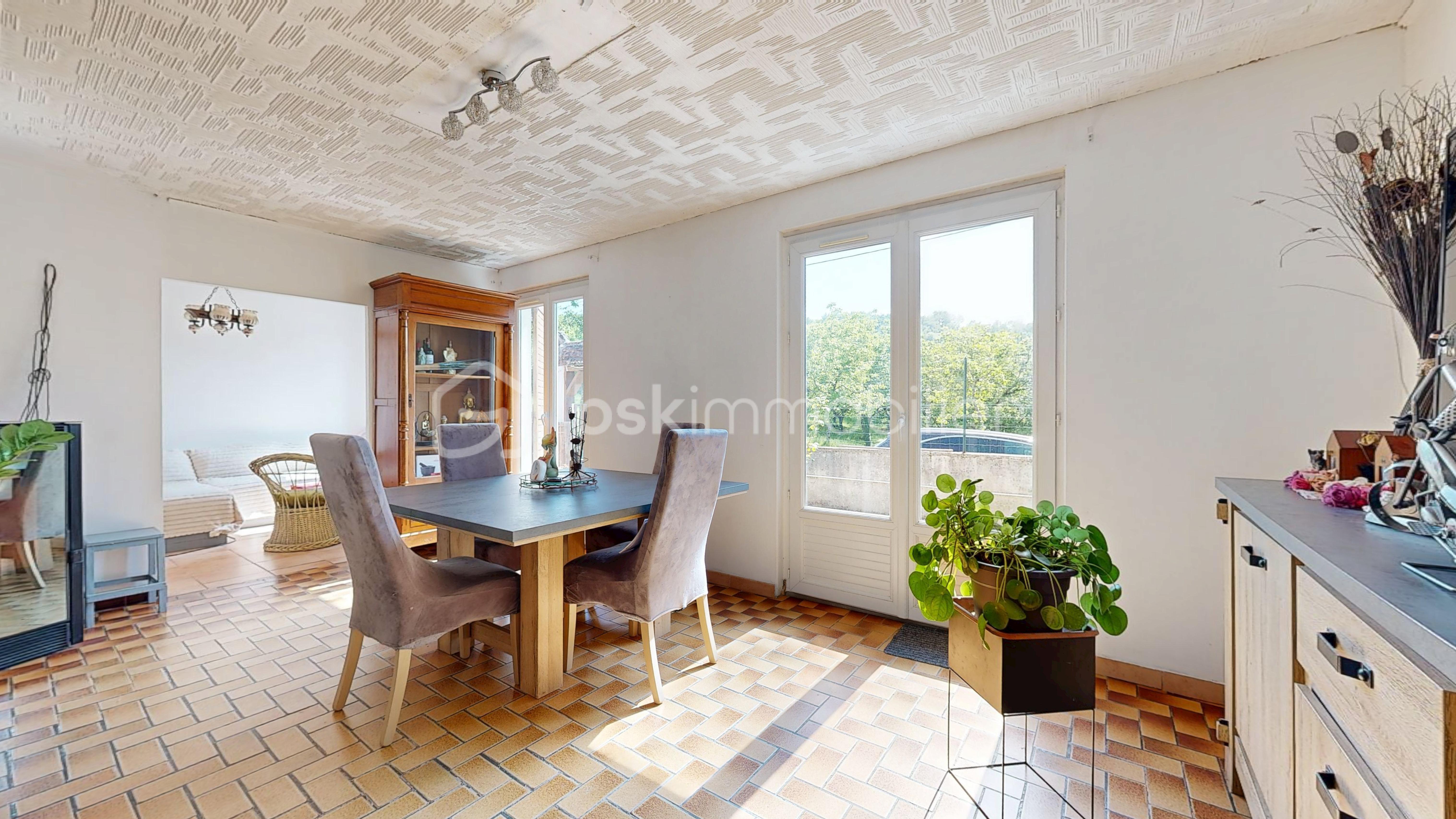 Maison de 137 m² - Meyssac-06292025_134431.jpg