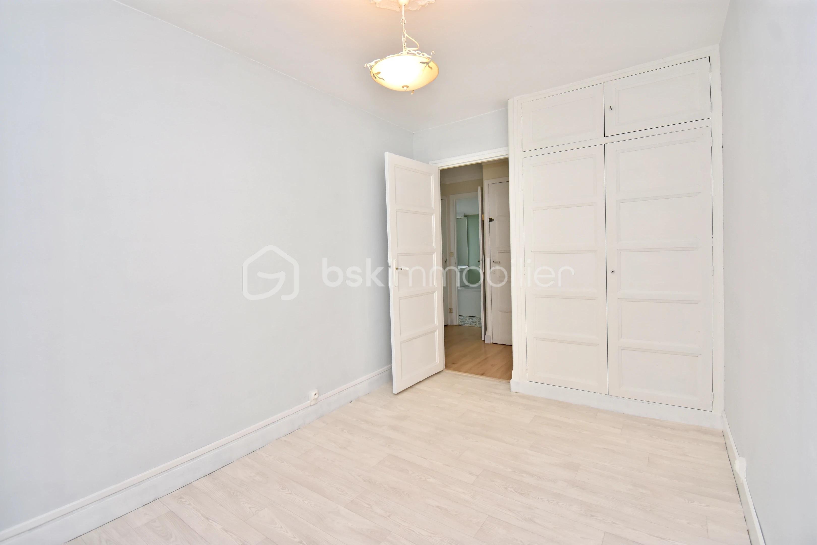Maison de 103 m² - chambre entree.jpg