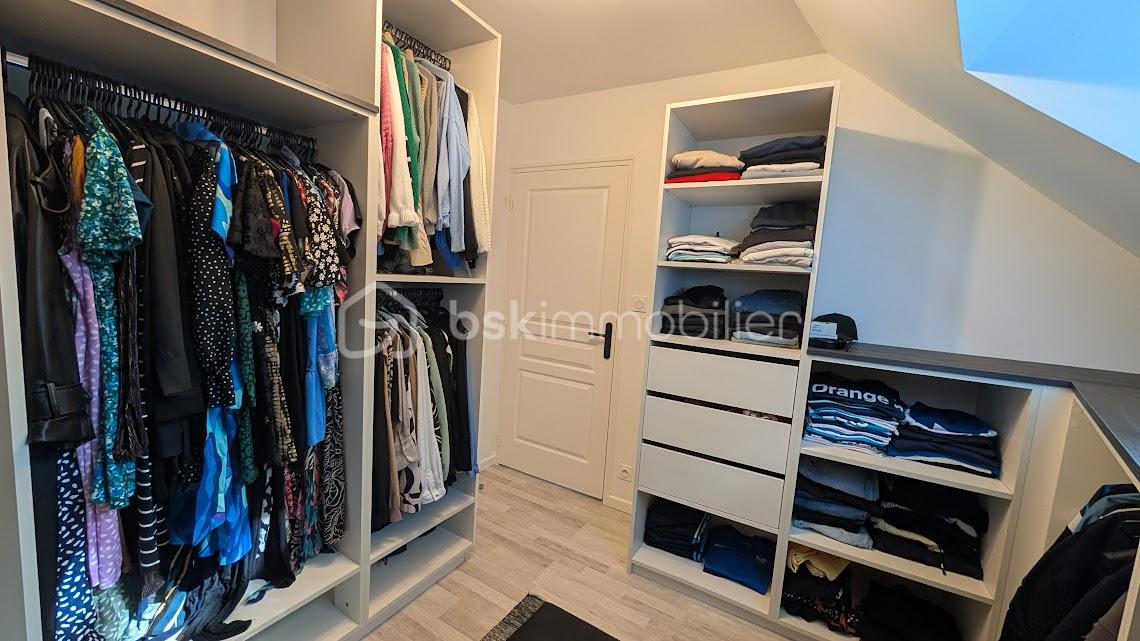 Maison de 111,99 m² - kevin dressing deux.jpg