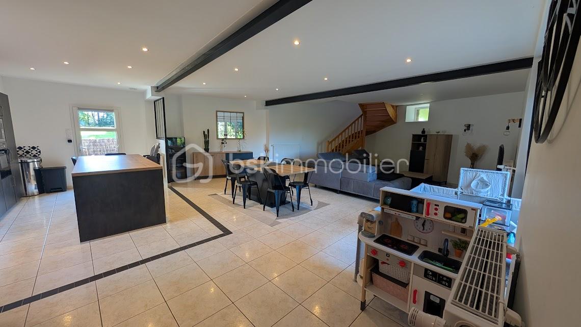 Maison de 111,99 m² - kevin piece de vie.jpg
