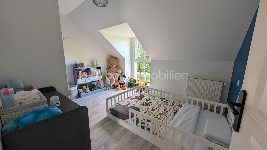 Maison de 111,99 m² - kevin chambre 2.jpg