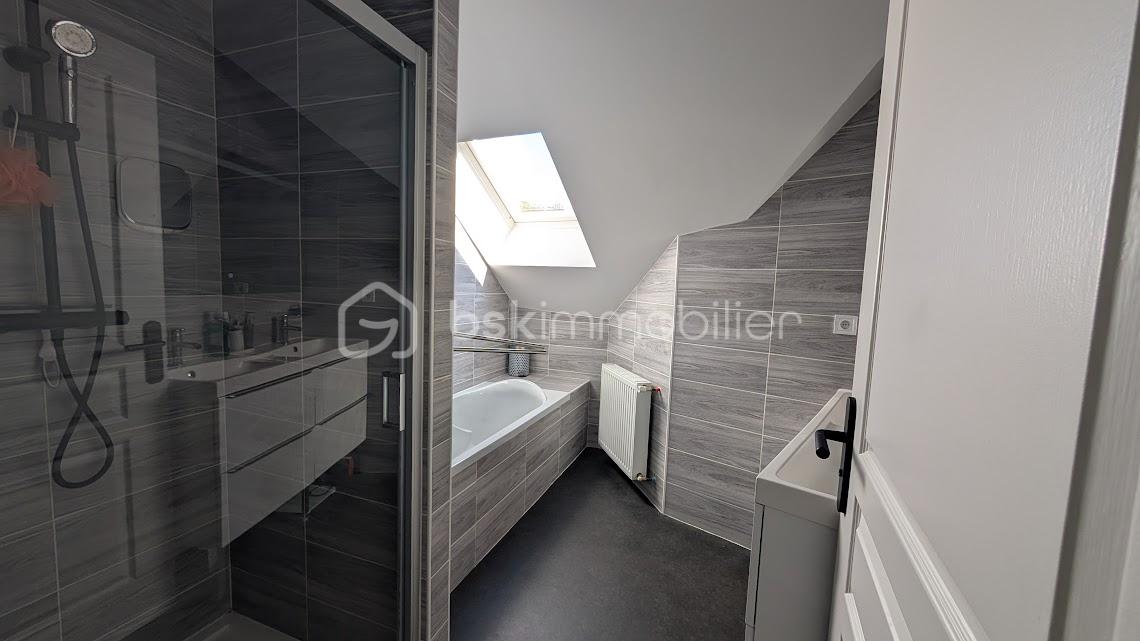 Maison de 111,99 m² - kevin salle de bains.jpg