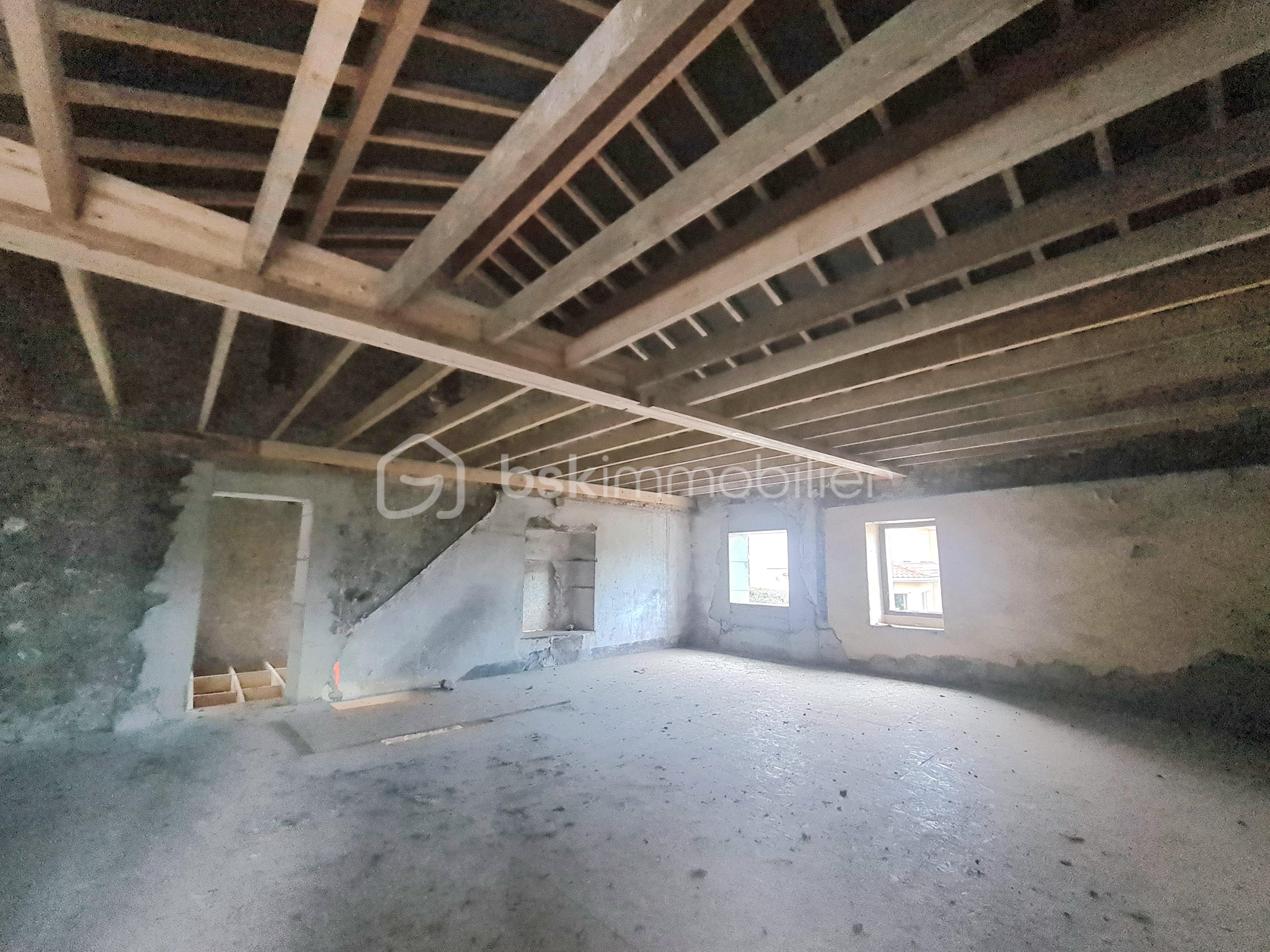 Maison ancienne de 180 m² - 20260105_085211.jpg