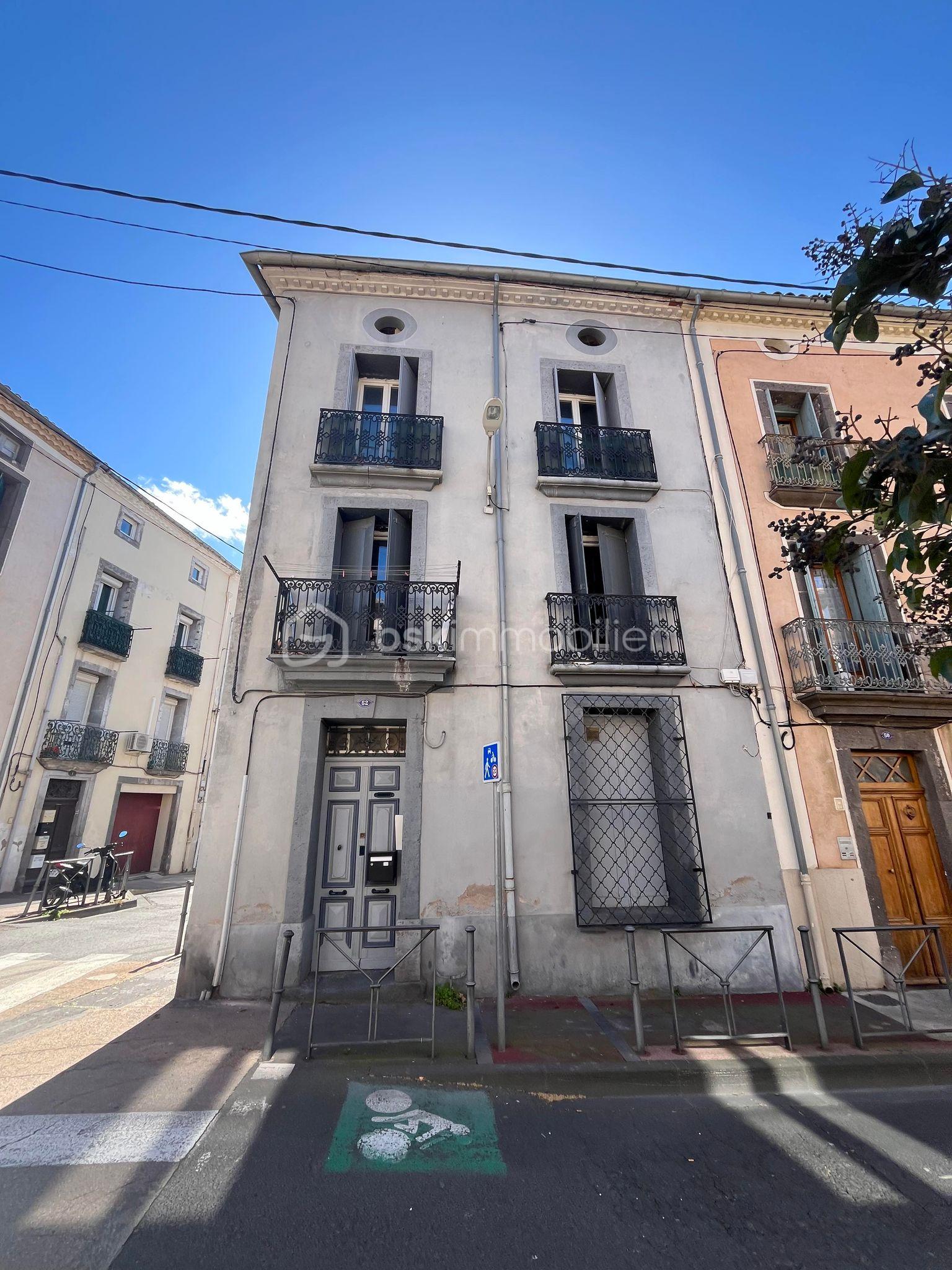 Immeuble de 120 m² - 429905282_1439502926949425_9007293071695362146_n.jpg